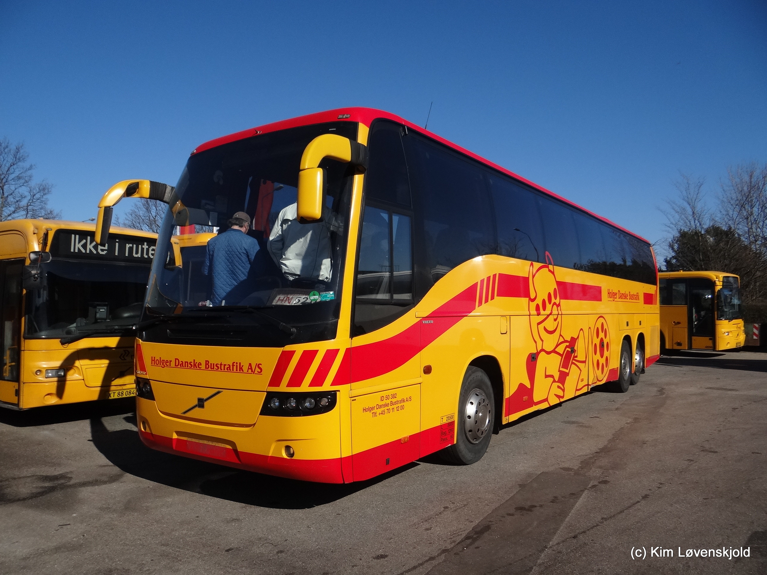 2004' Volvo B12B Carrus 9700