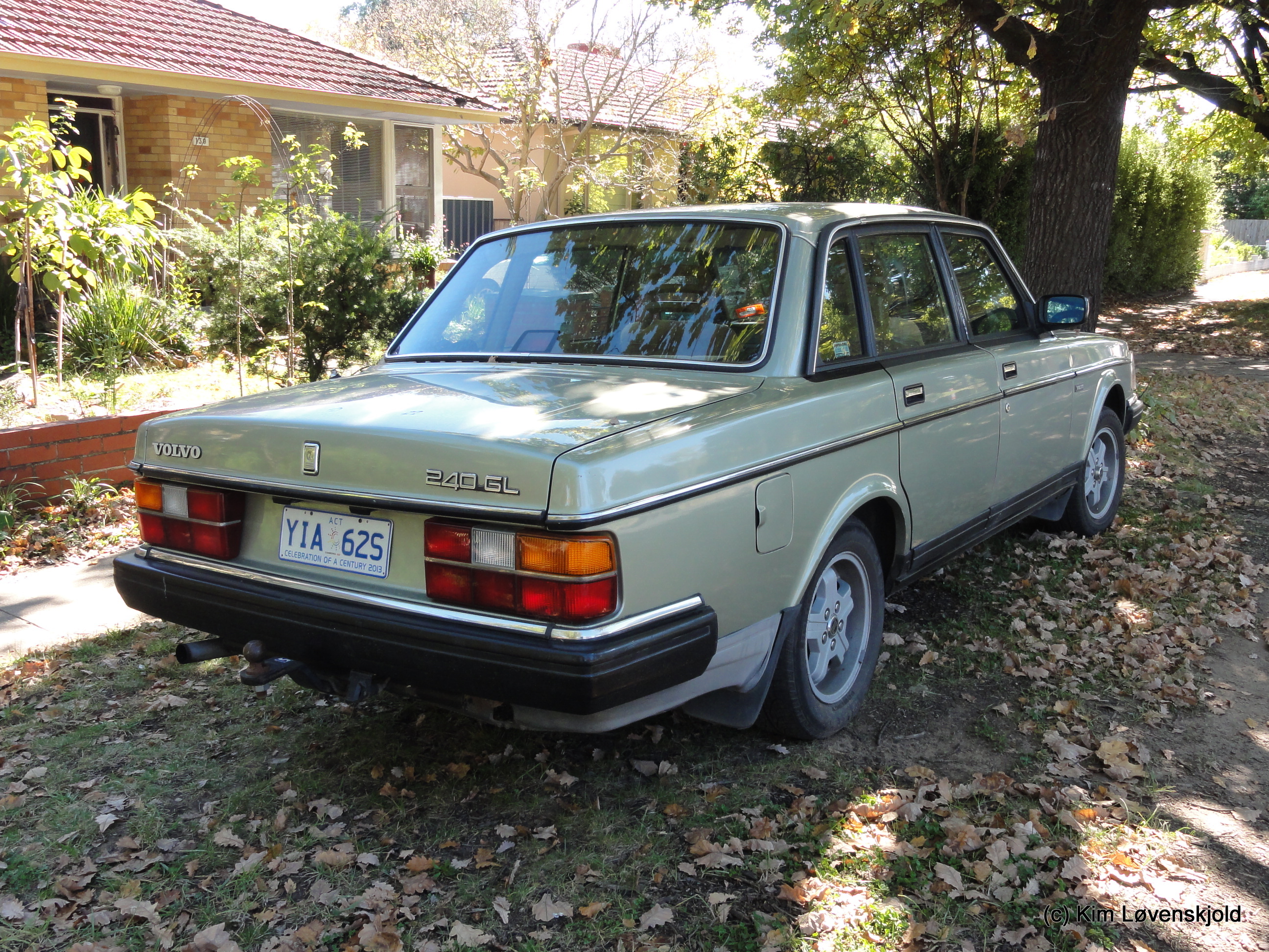 1987' Volvo 240 GL