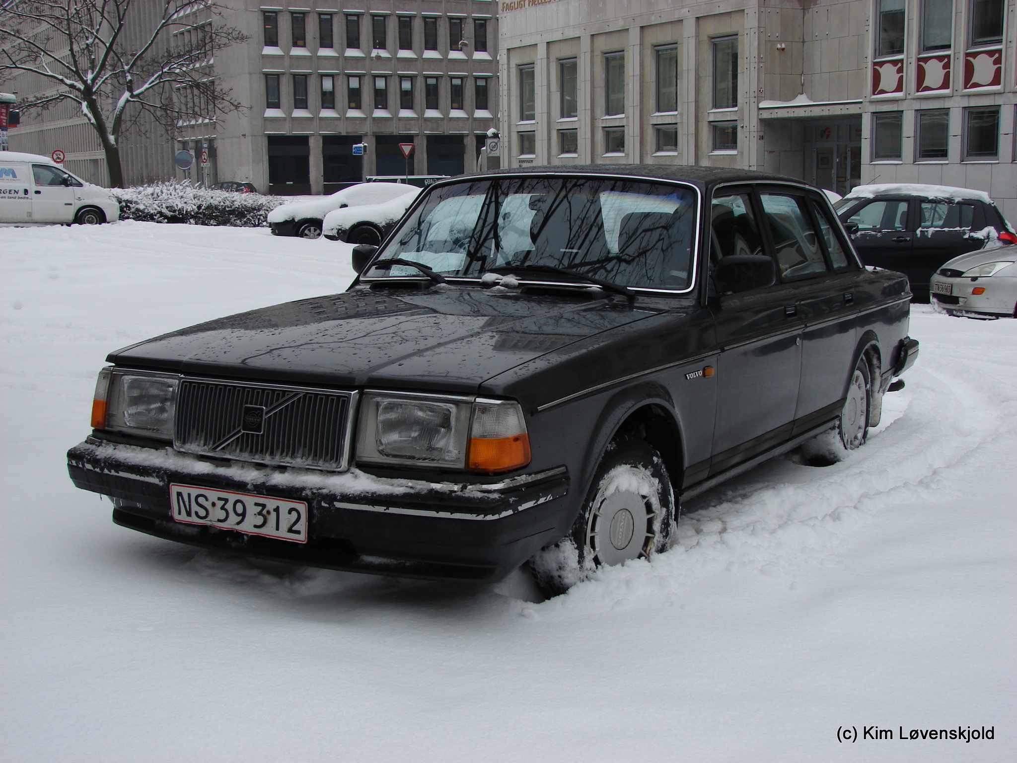 1989' Volvo 240GL