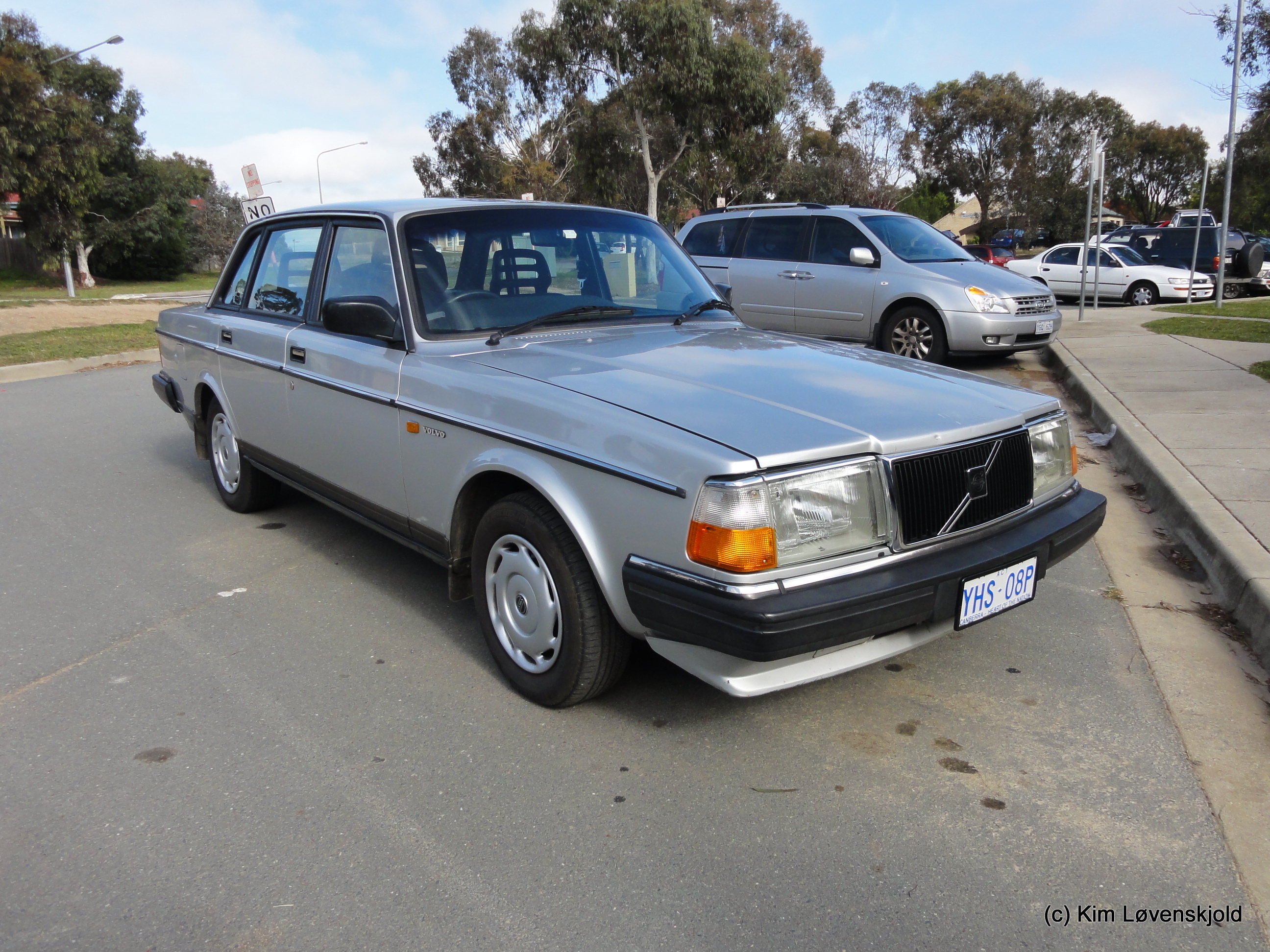1989' Volvo 240 GL