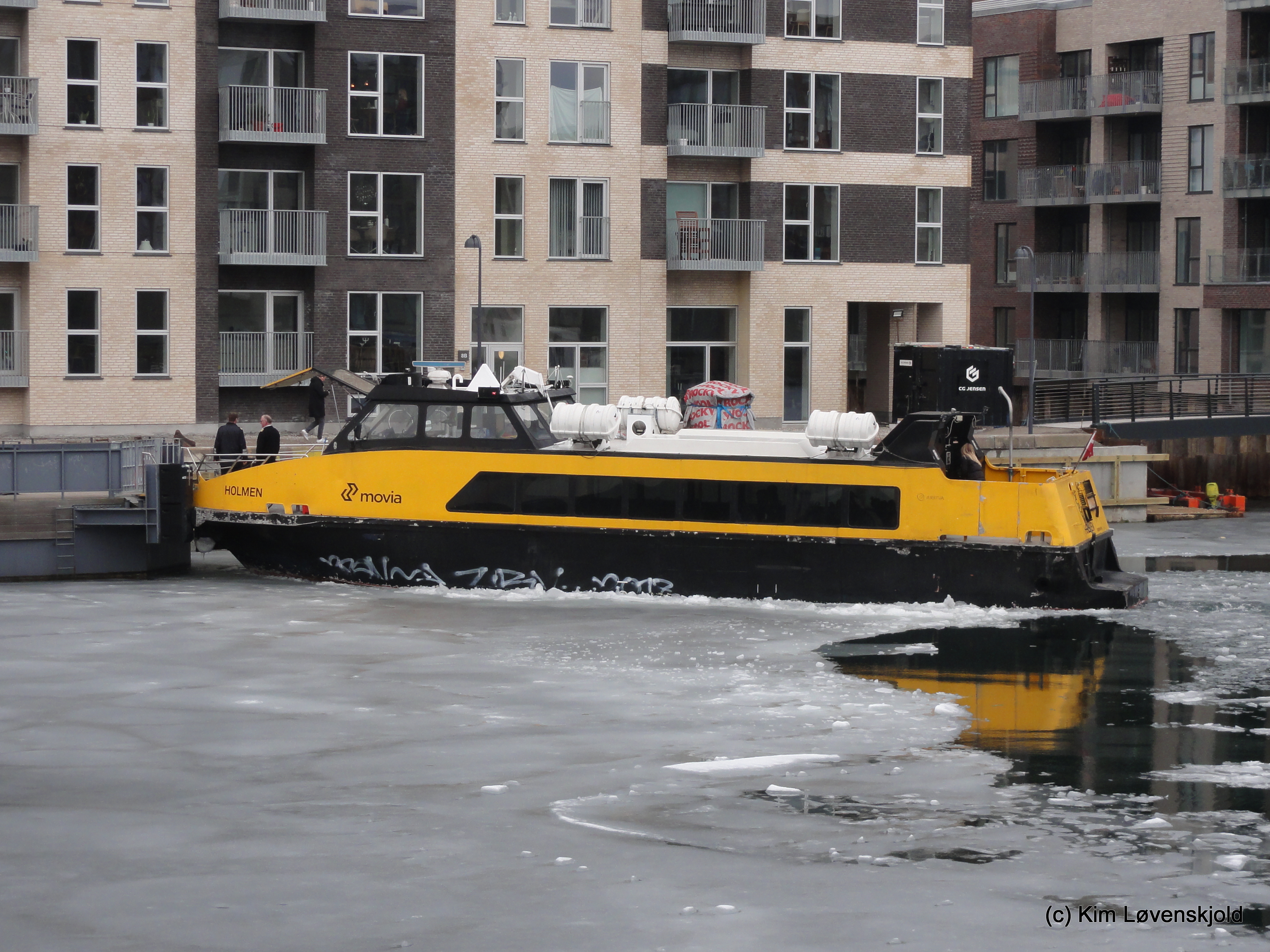Movia Harbour bus