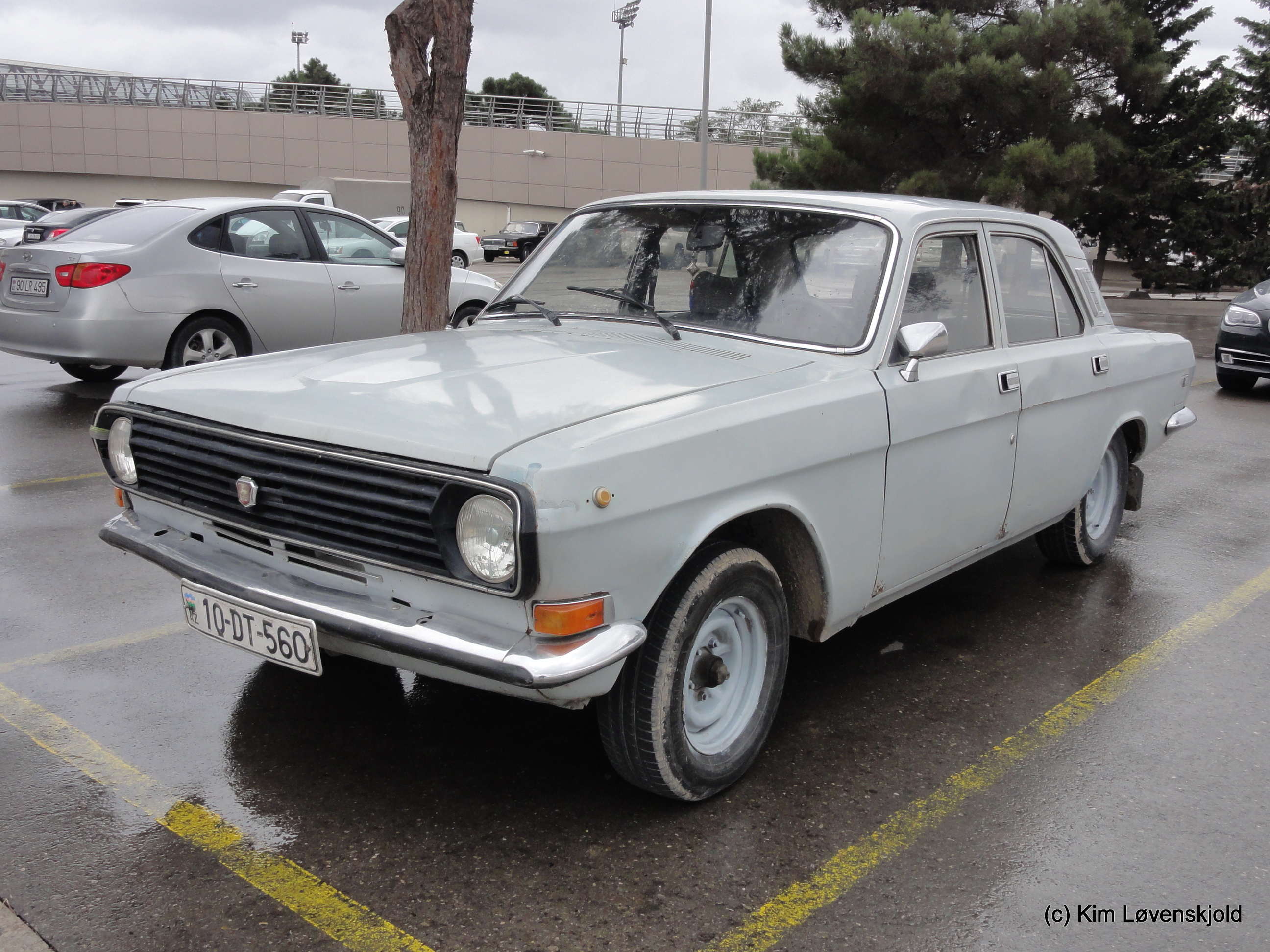 GAZ Volga 24