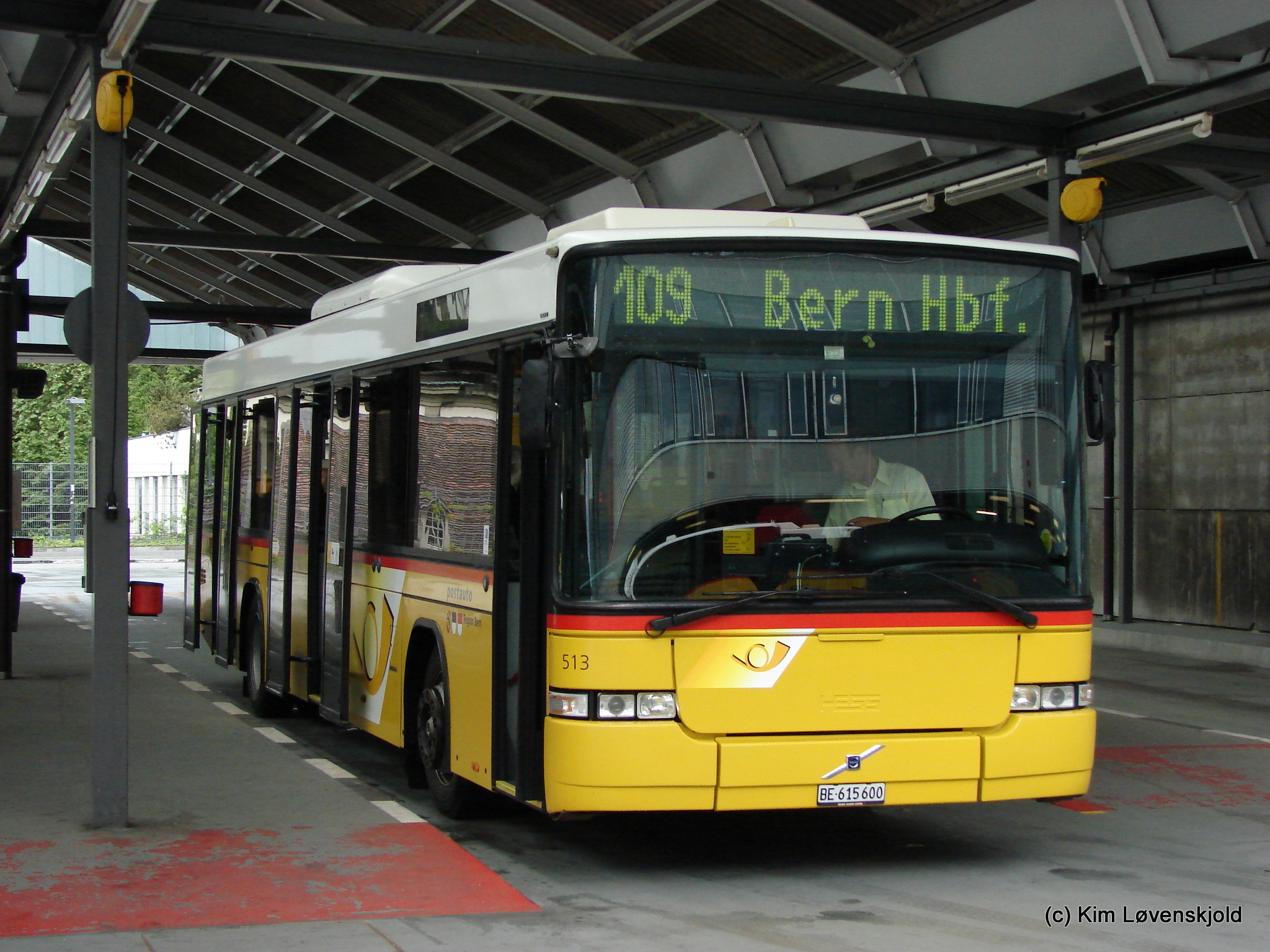 Volvo B7L Hess