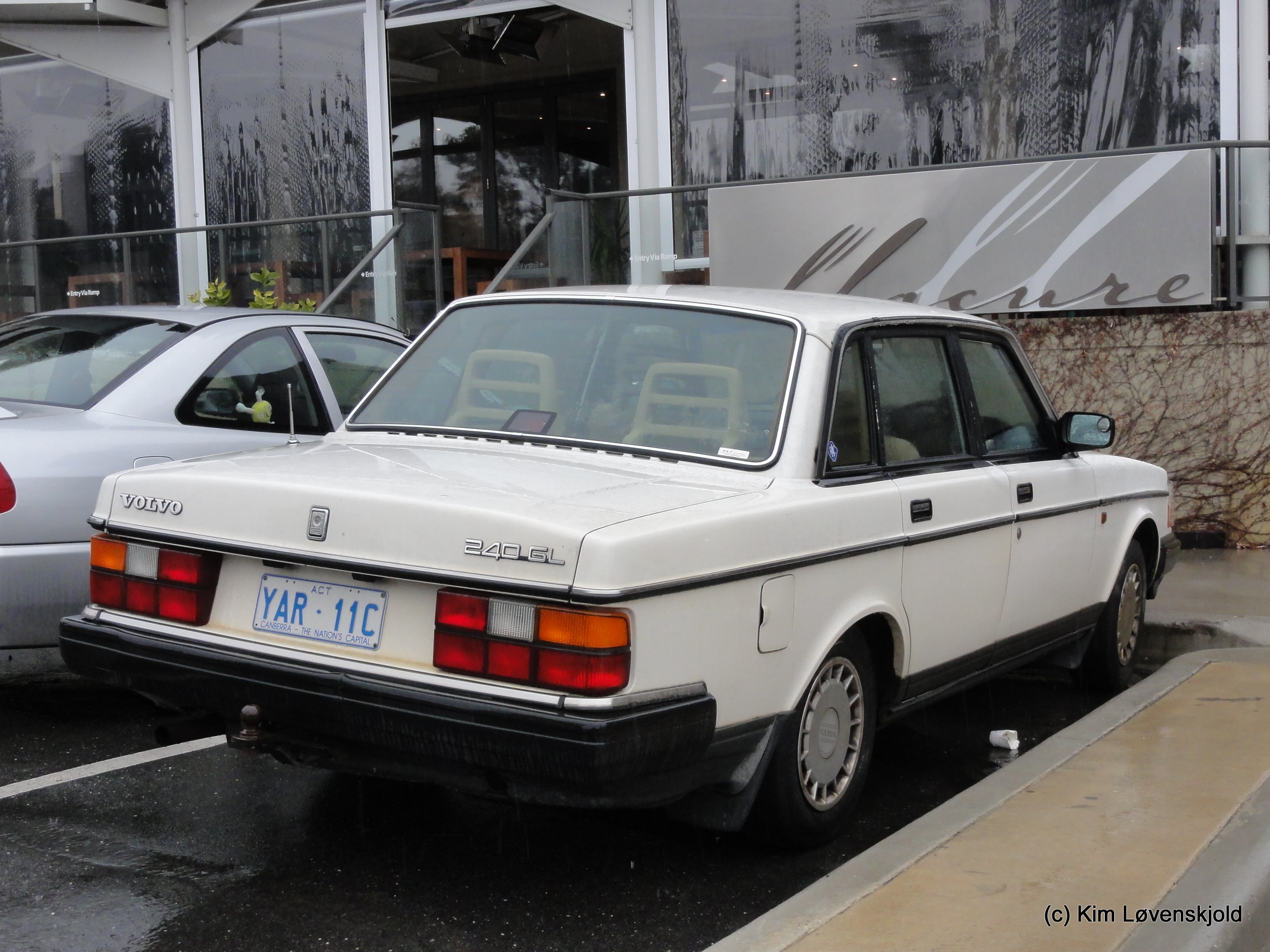 1991' Volvo 240 GL