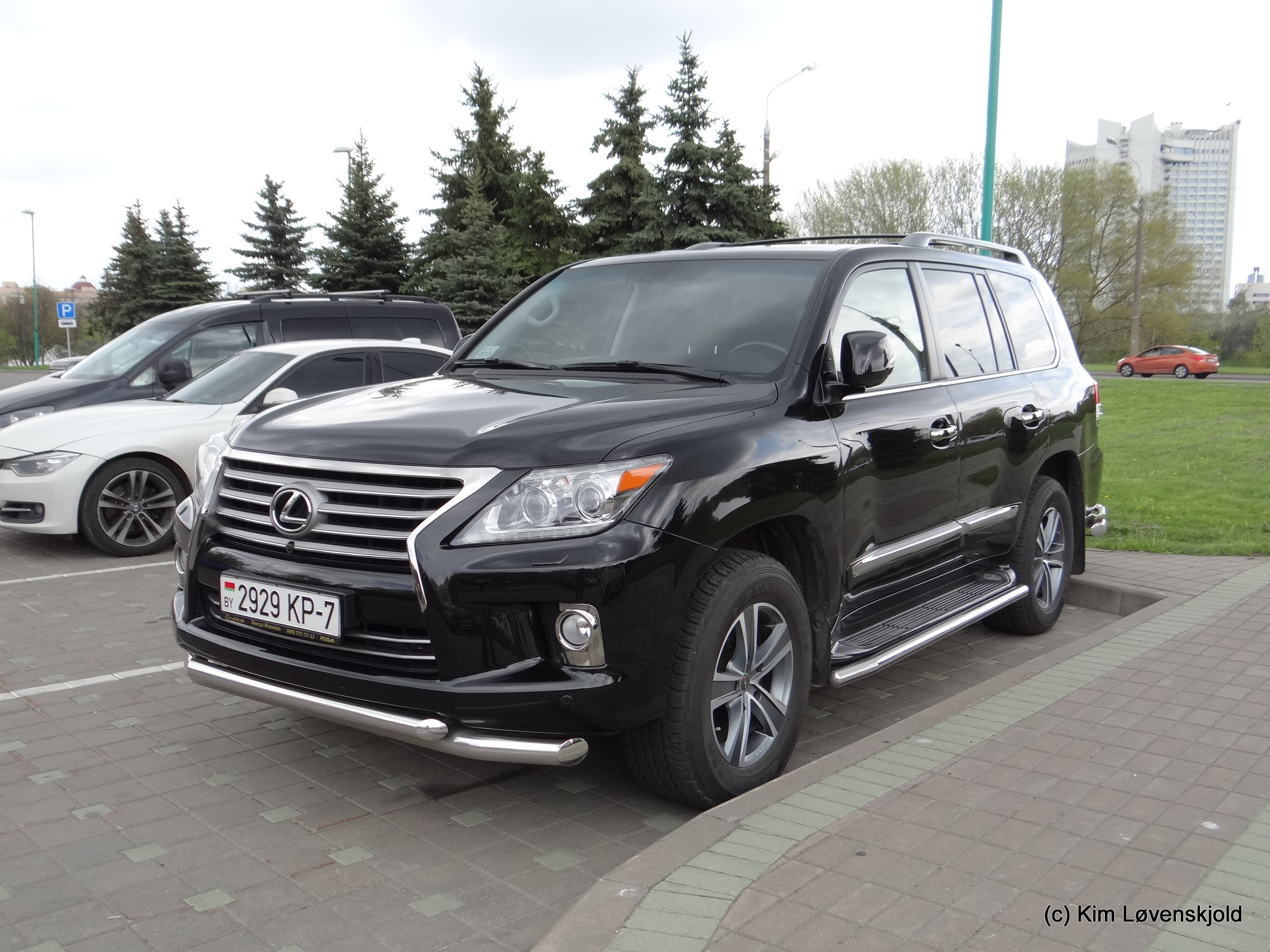 Lexus LX570
