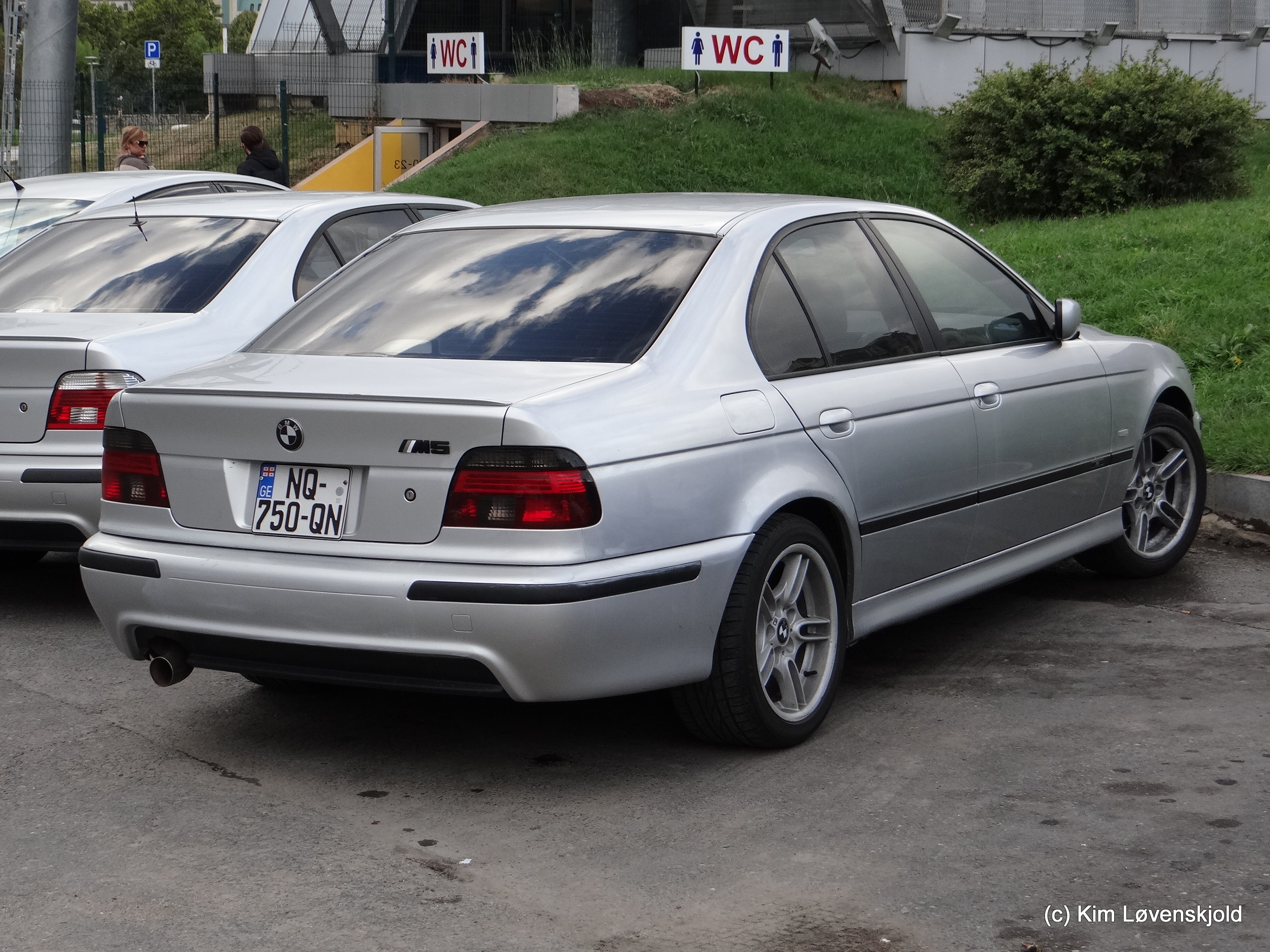 BMW E39 5-series