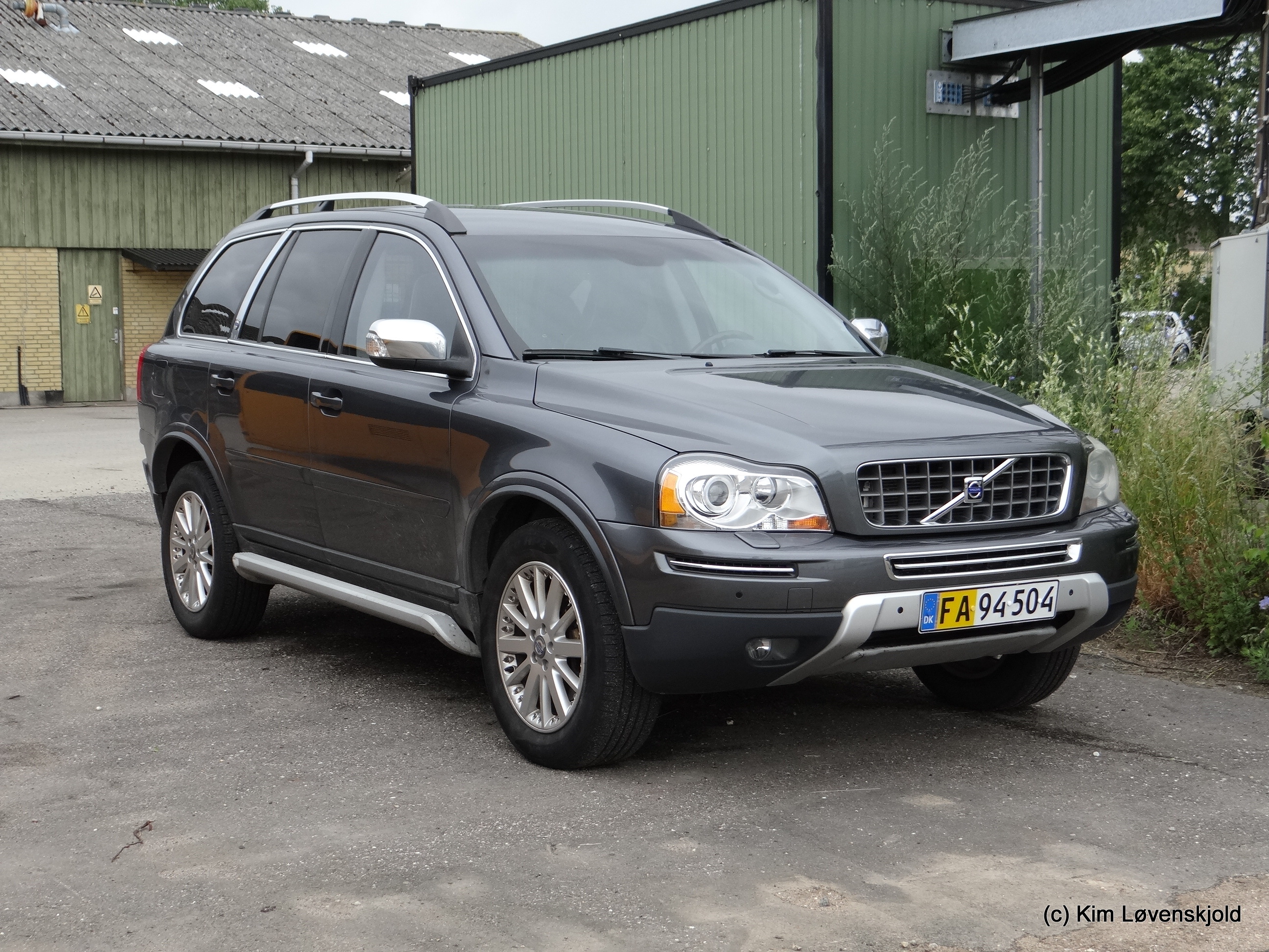 2006' Volvo XC90 van (MY07)