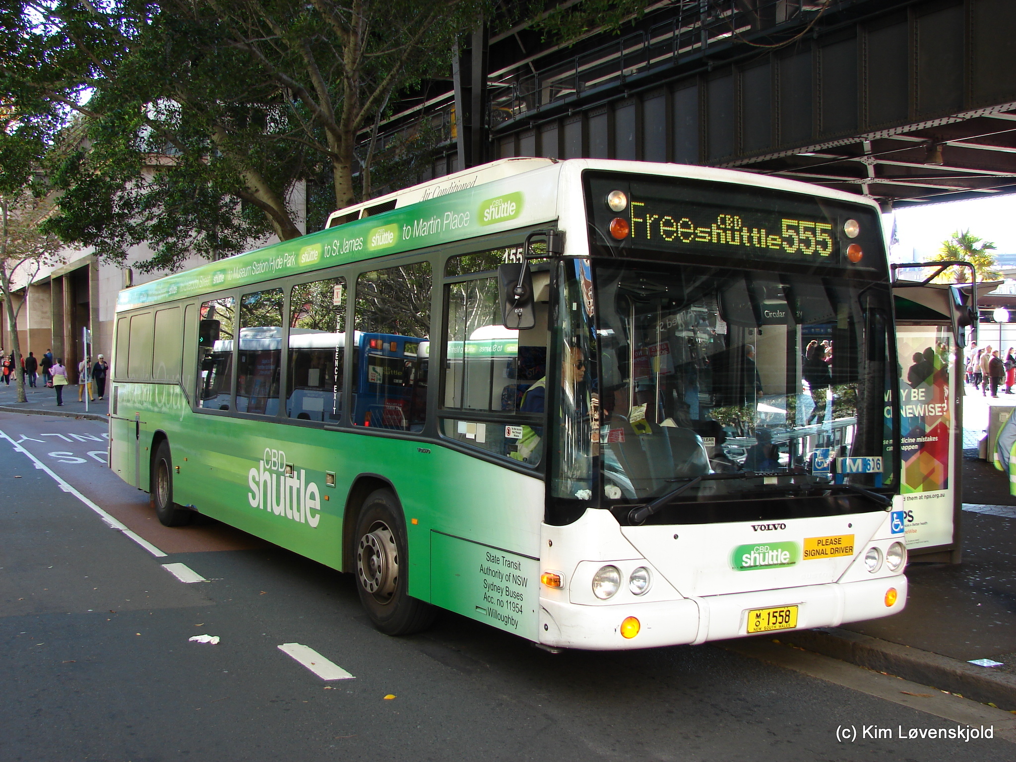 2004' Volvo B12BLE Custom Coaches CB60