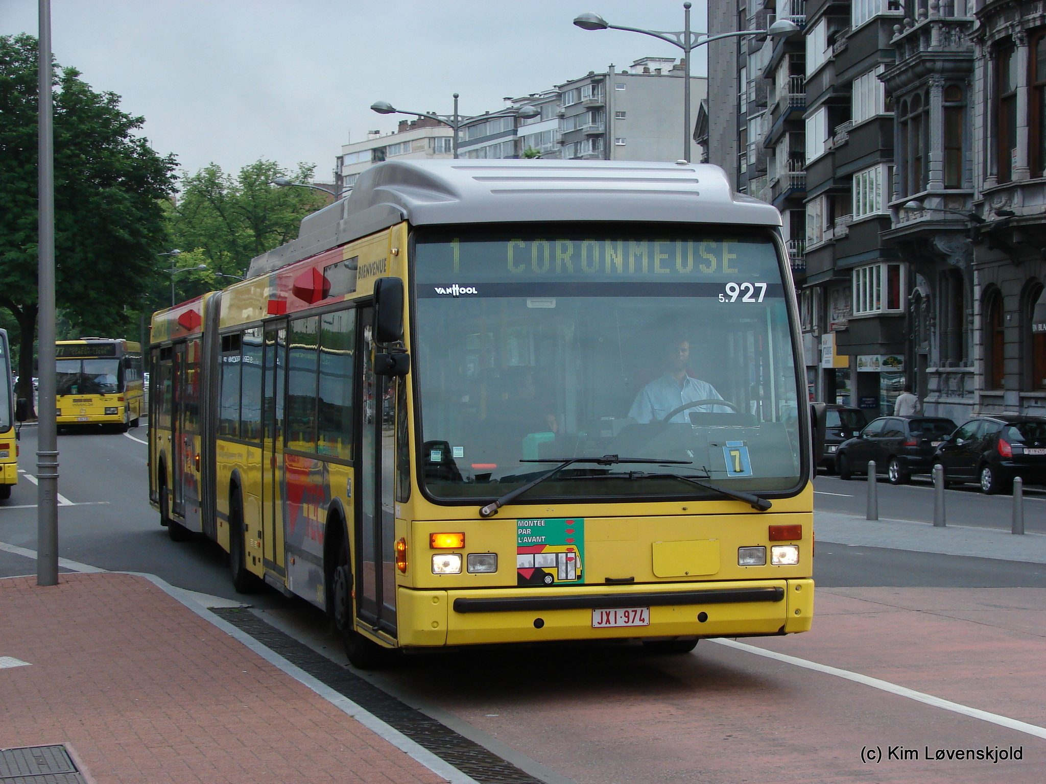 2003' Van Hool AG300