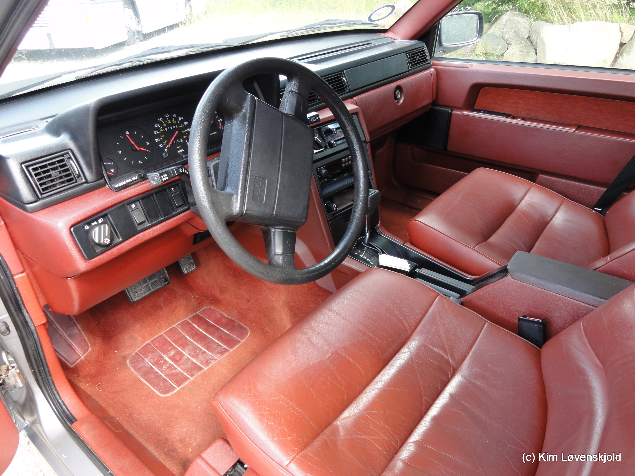 1989' Volvo 740 GLE (US model) 16V