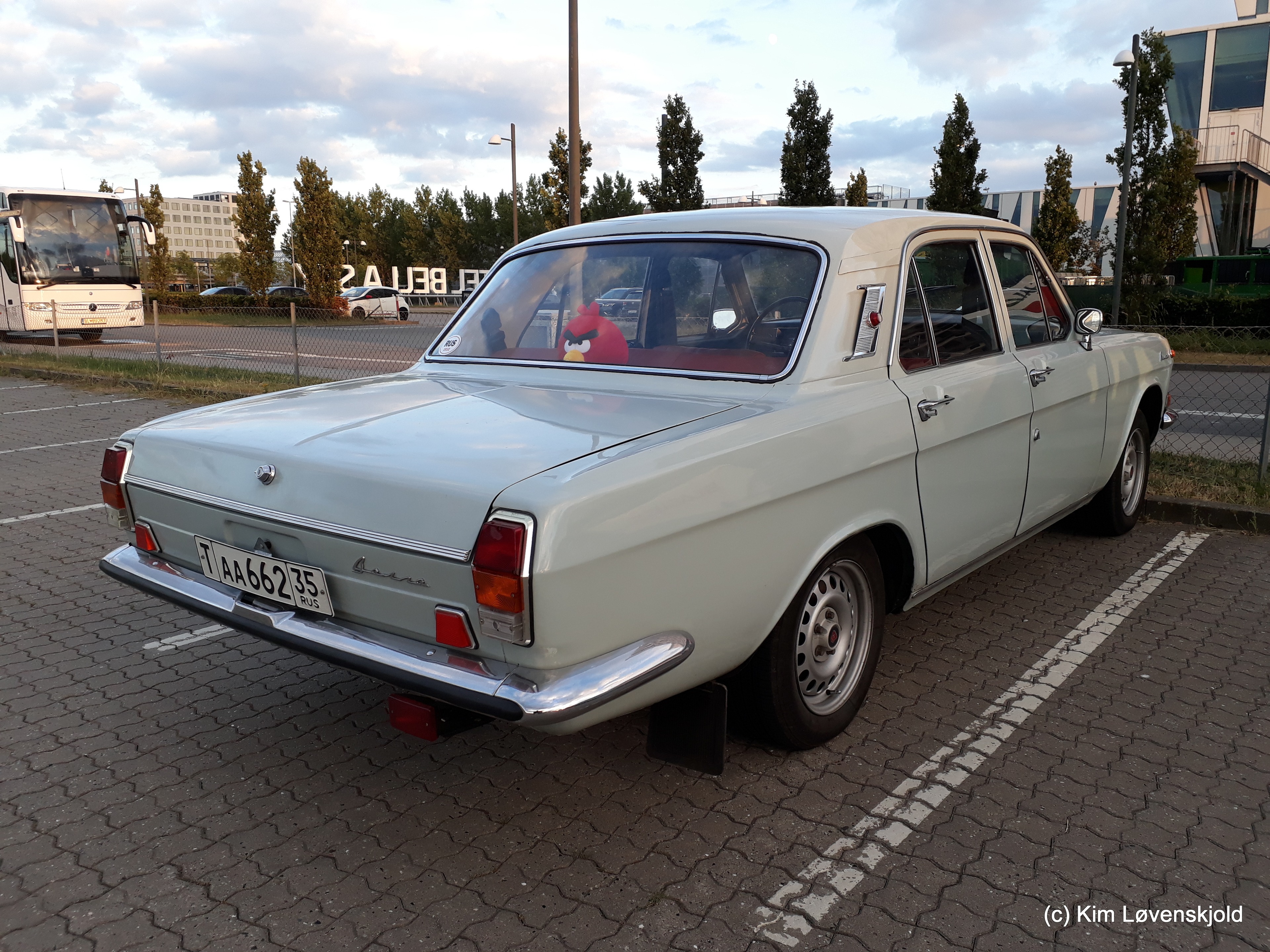 GAZ Volga 24