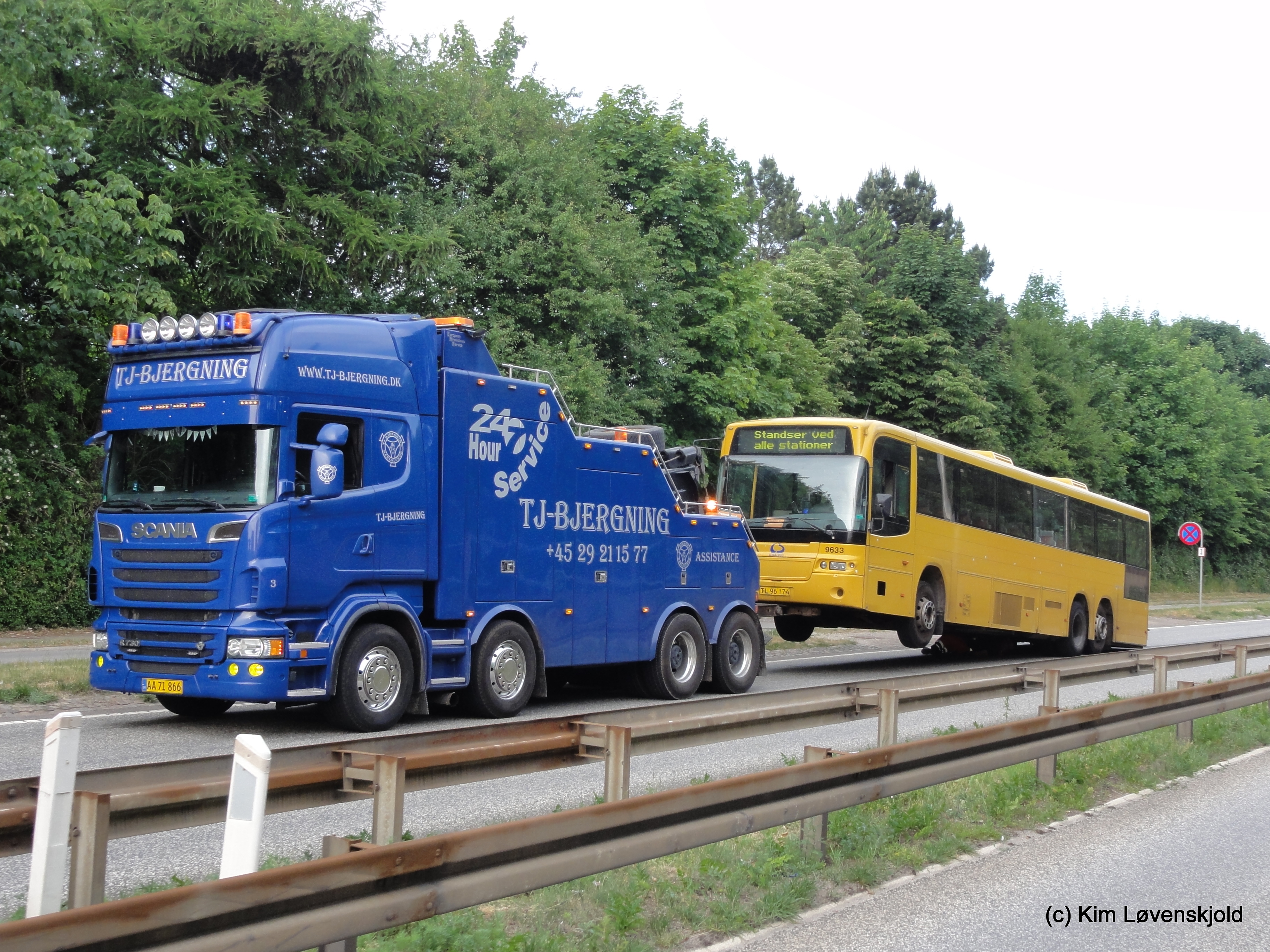 2004' Volvo B12M-65 Säffle 8500 (with a Scania R730 in front of it)