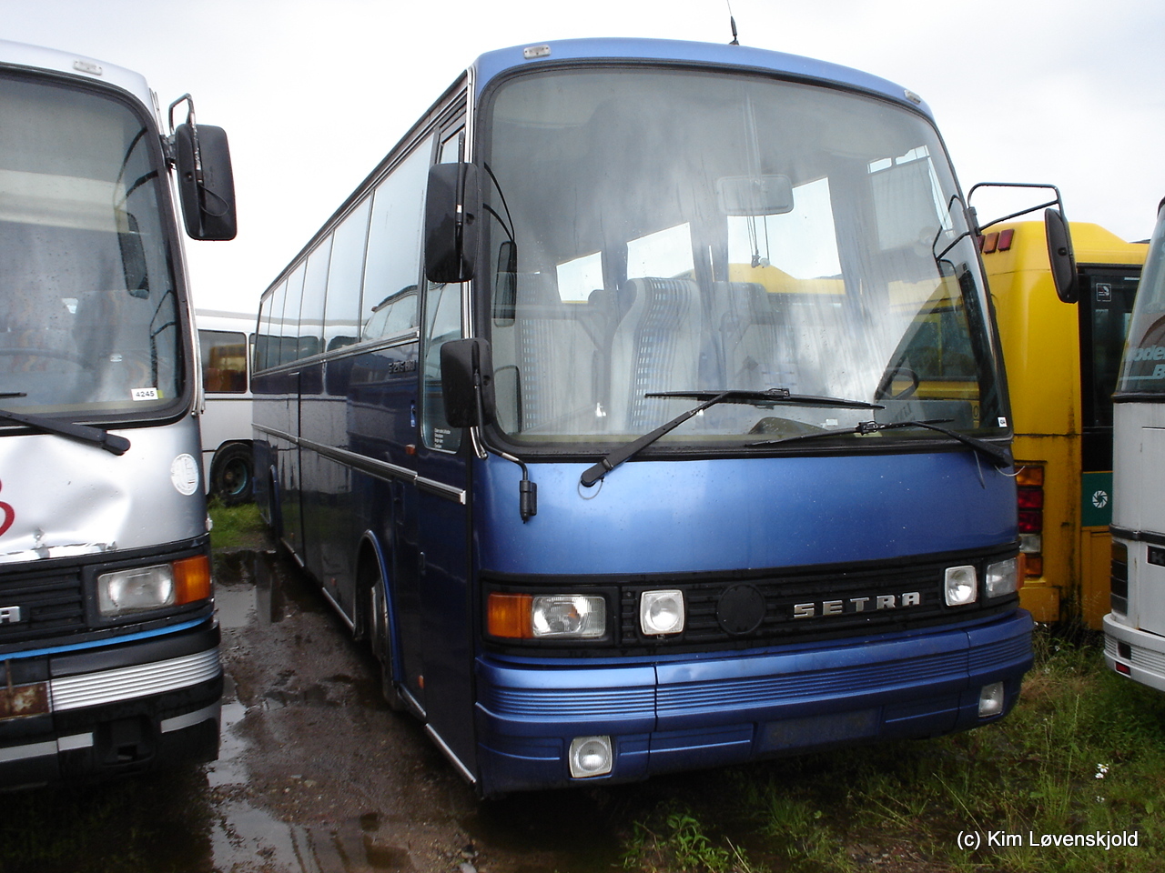 Setra S215