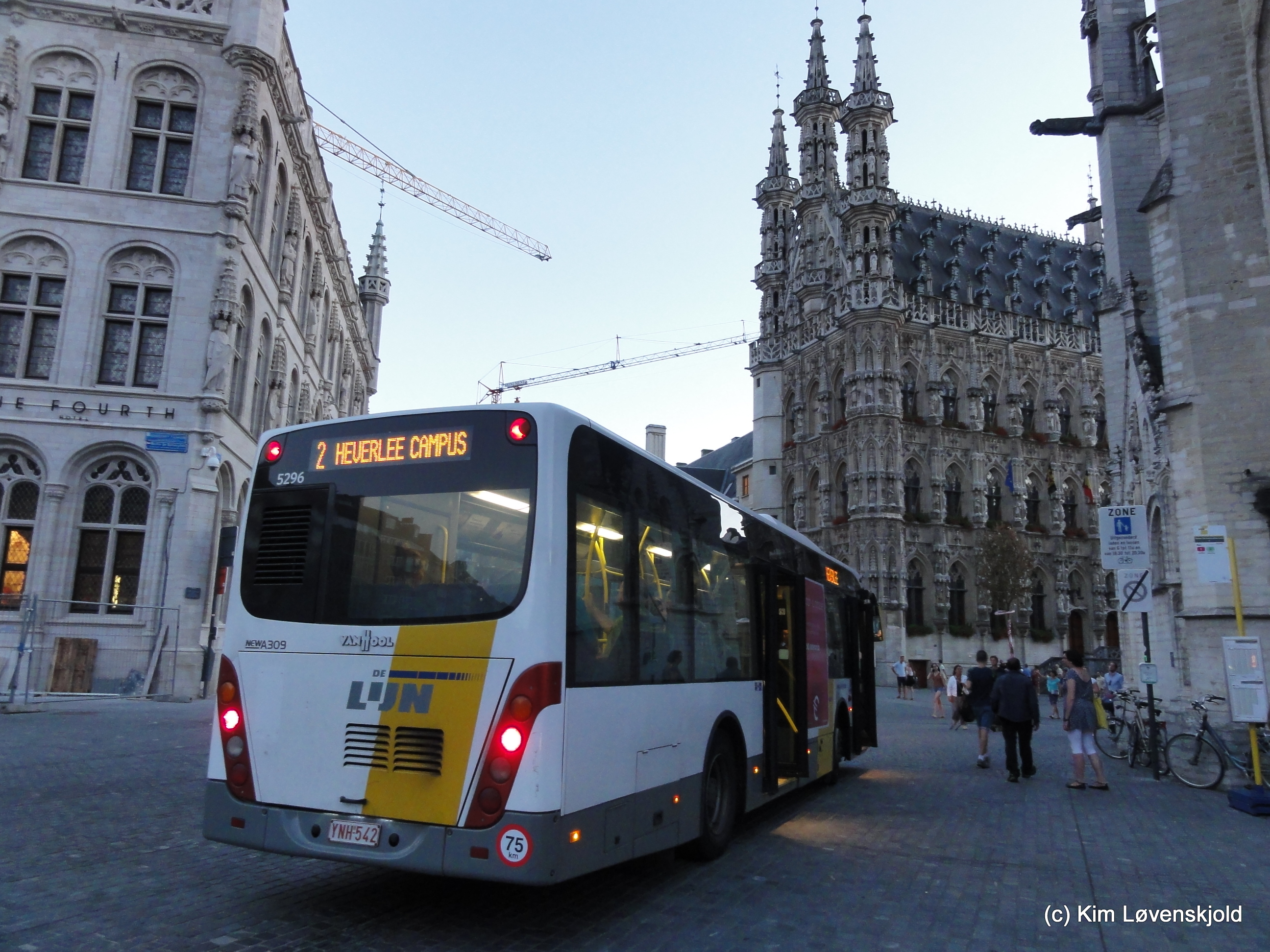 2008' Van Hool newA309