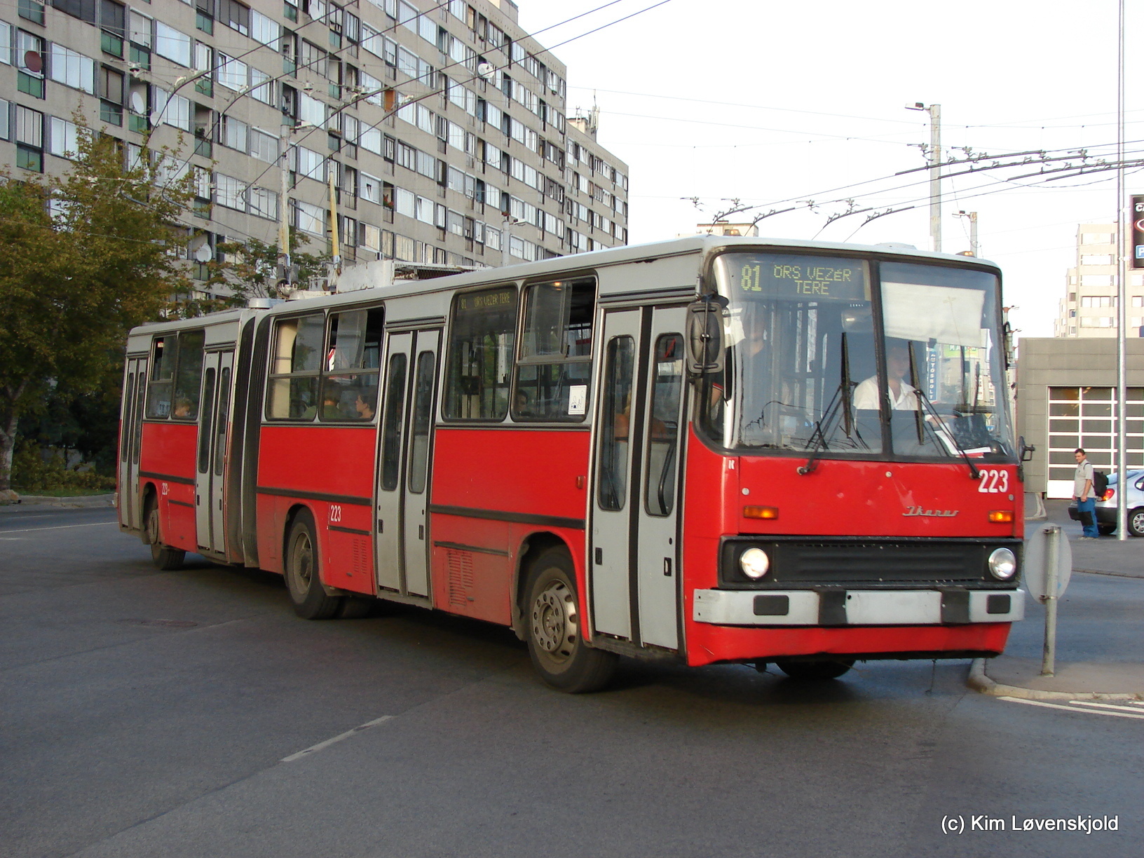Ikarus 280T