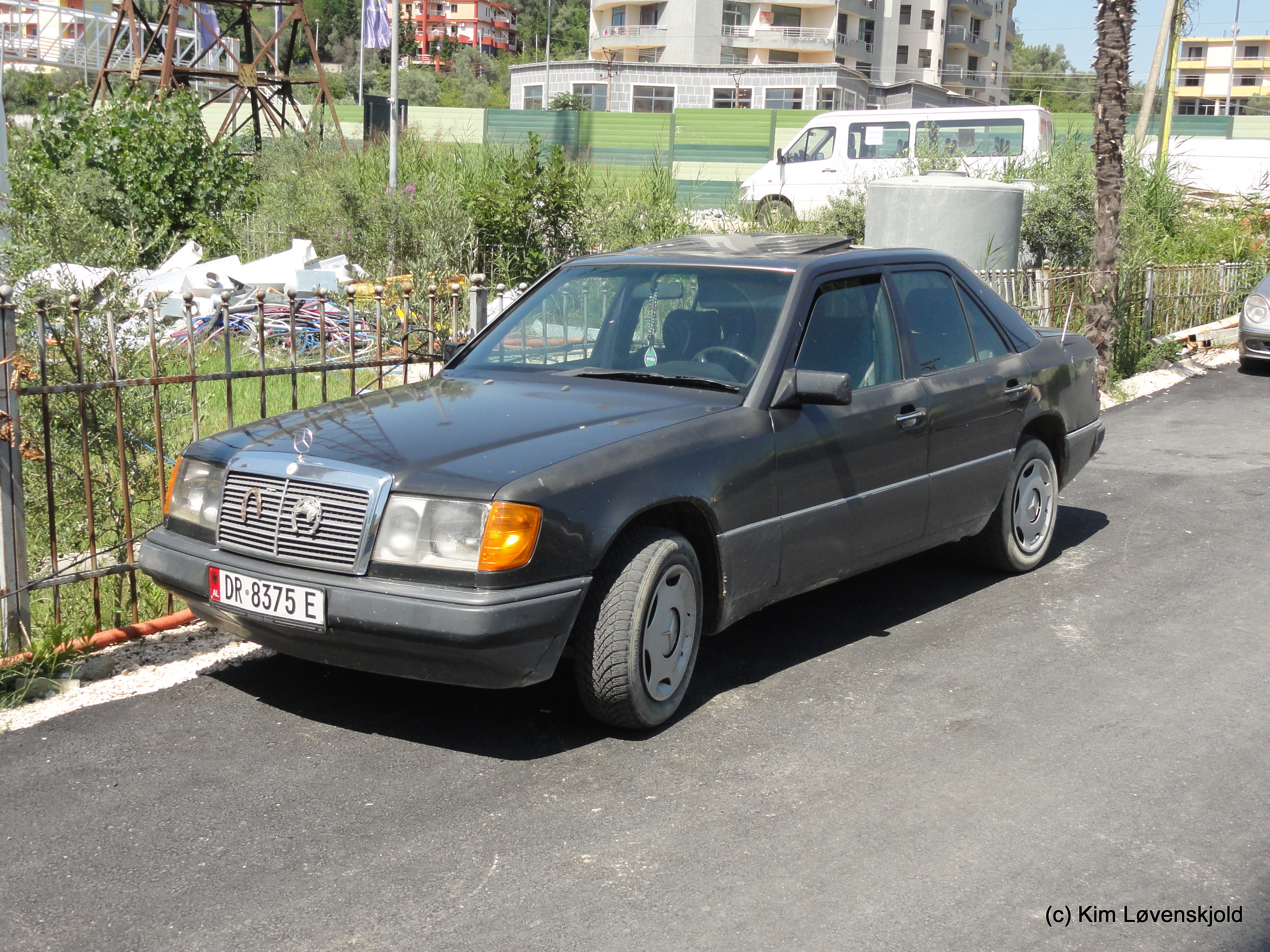 Mercedes W124