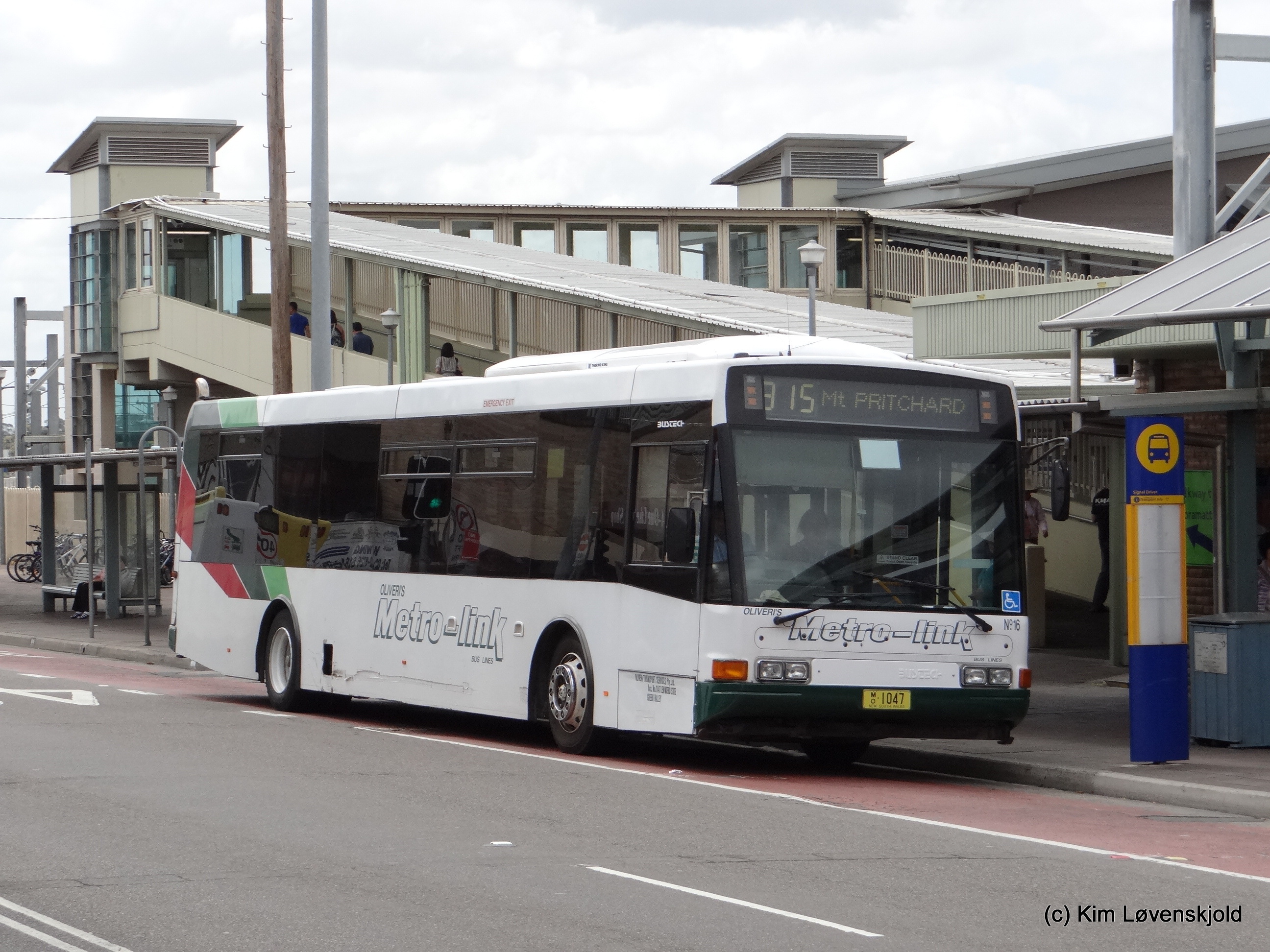 2000' Volvo B7L Bustech