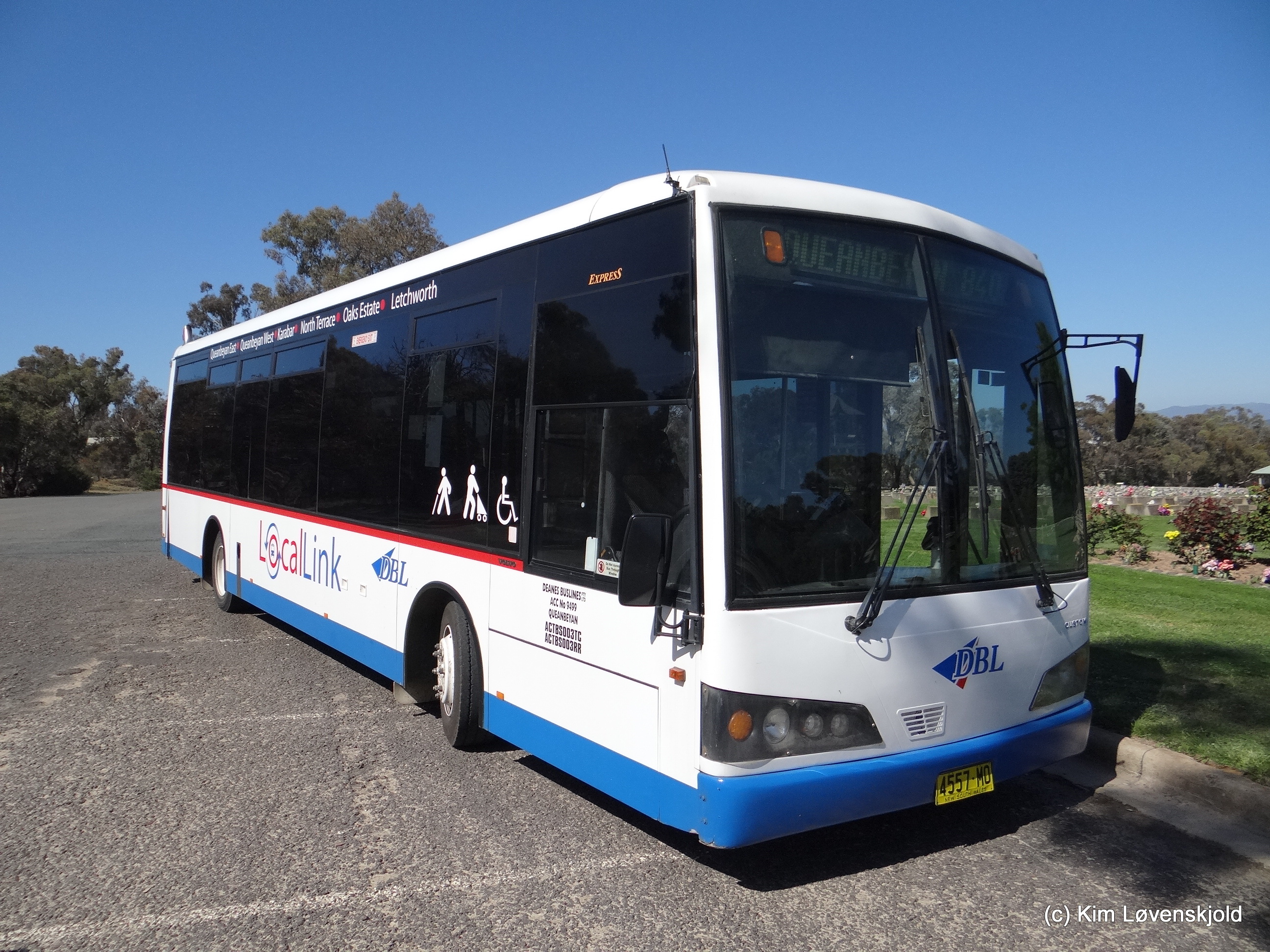 2000' Volvo B6LE Express