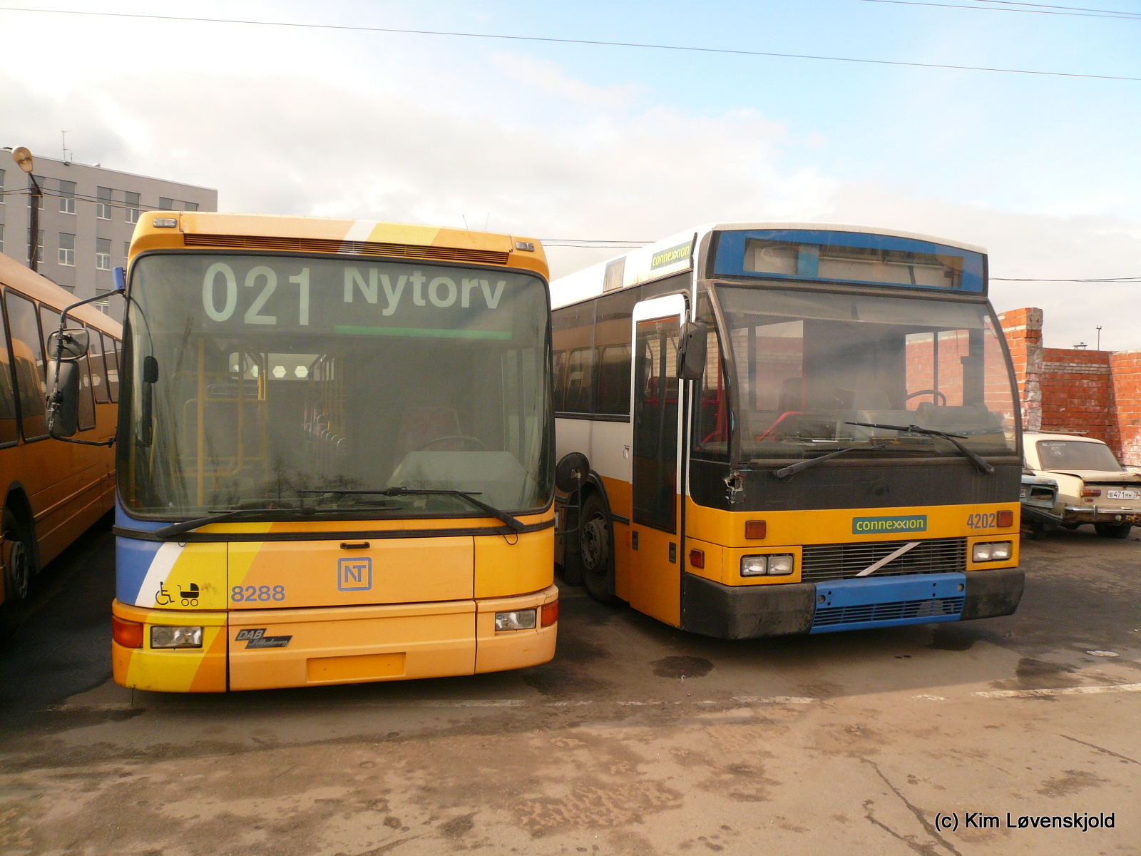 1995' DAB 15-1200C & 1989' Volvo B10M-55 Den Oudsten B88