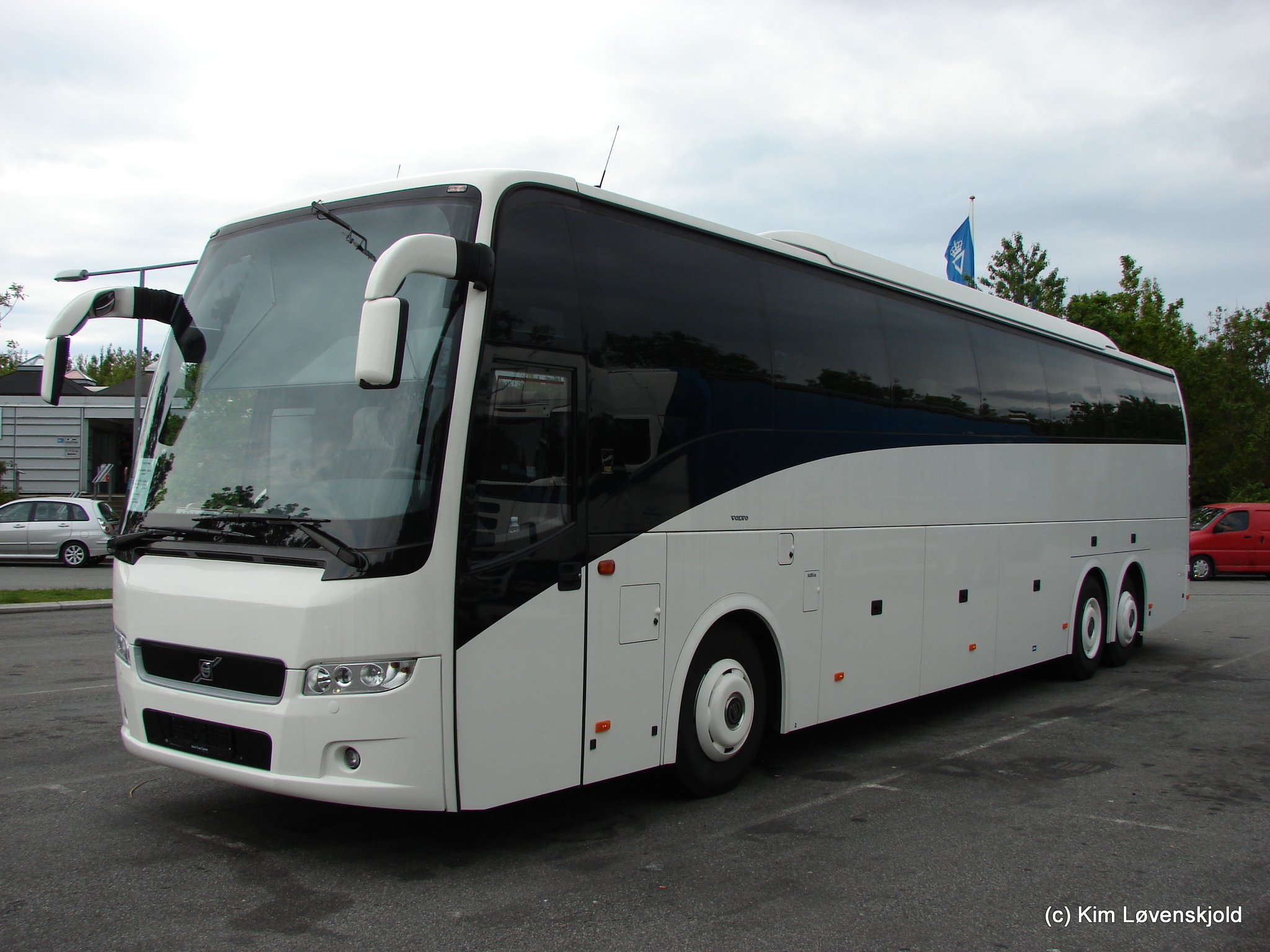 2011' Volvo 9900 B13R