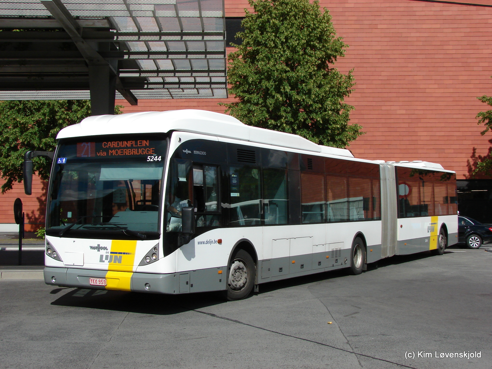 2008' Van Hool newAG300