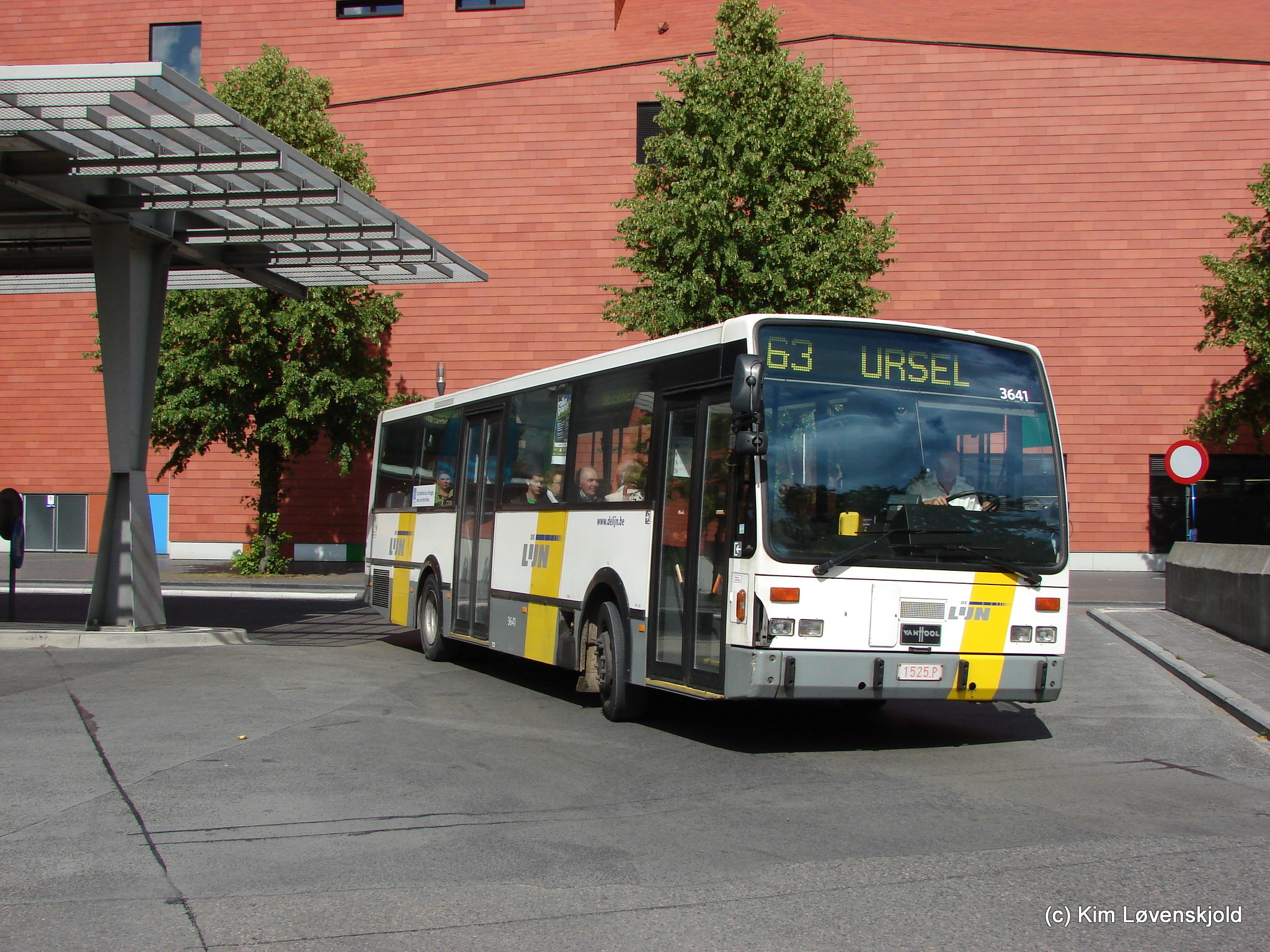 2000' Van Hool A600