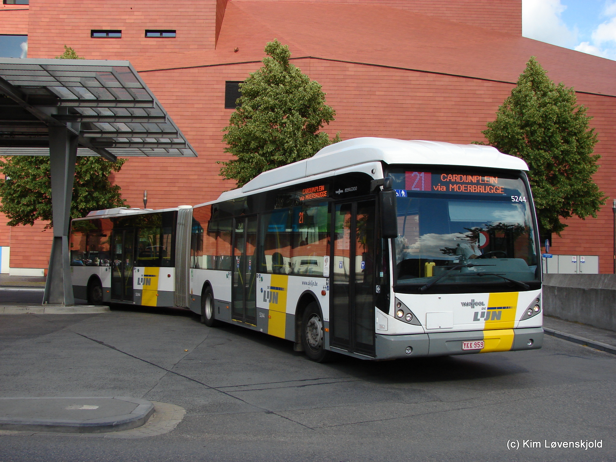 2008' Van Hool newAG300