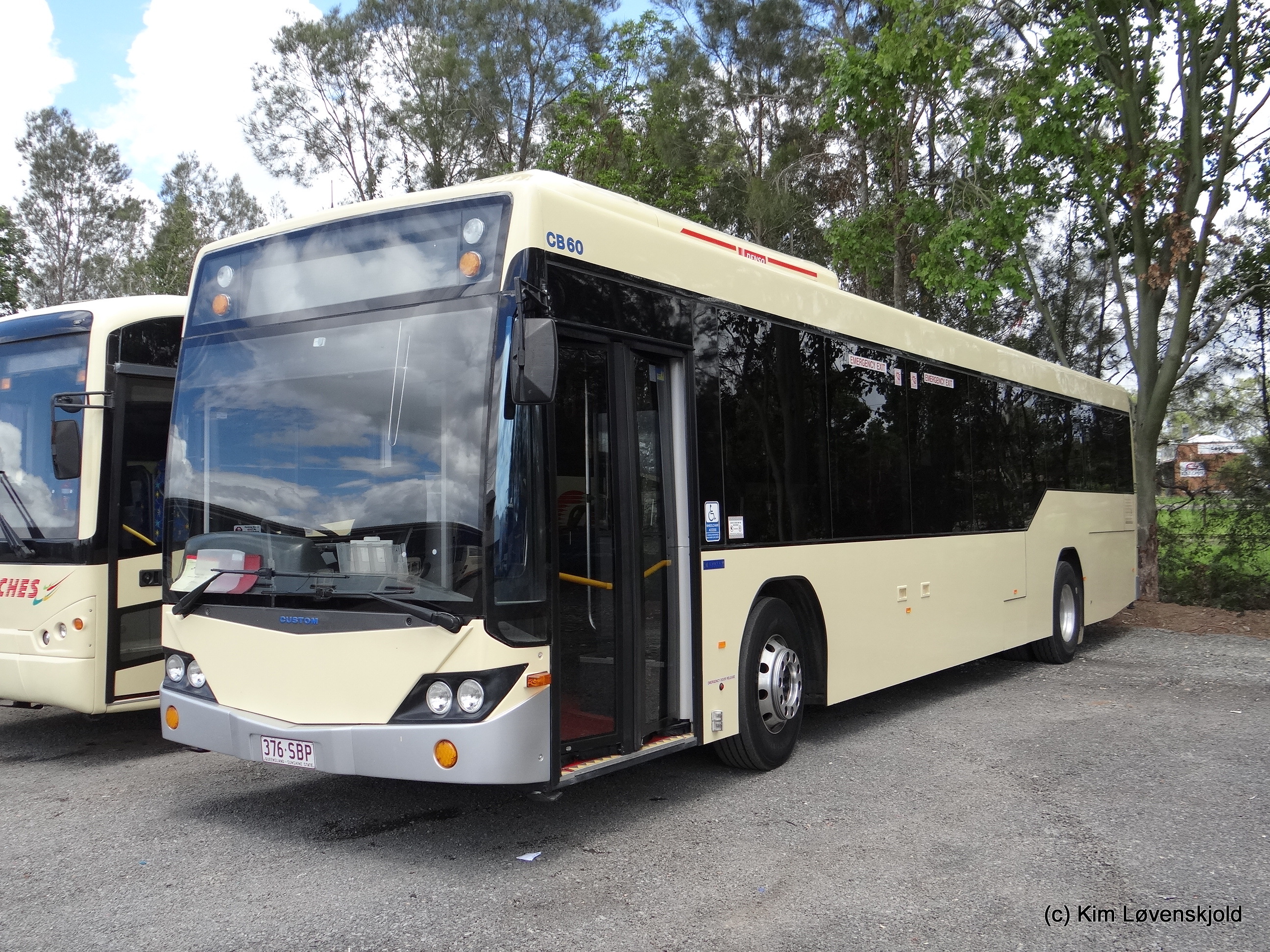 2009' Iveco Metro - Custom Coaches CB60 Evo II