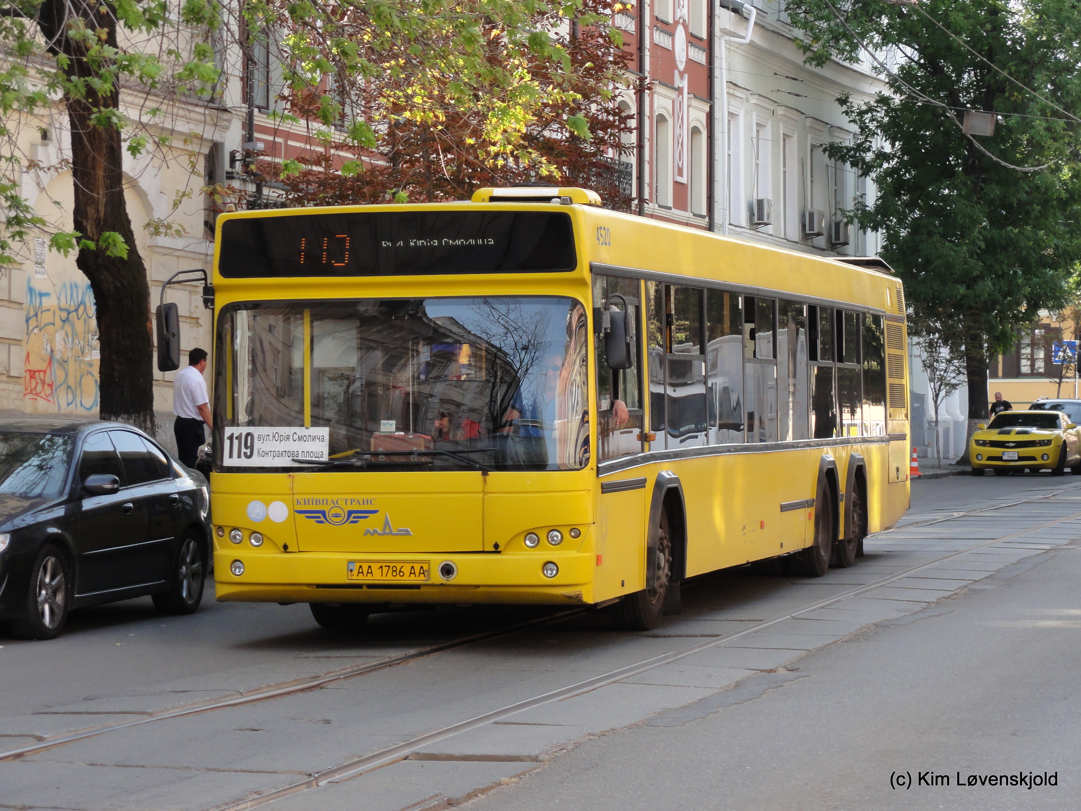 MAZ 107