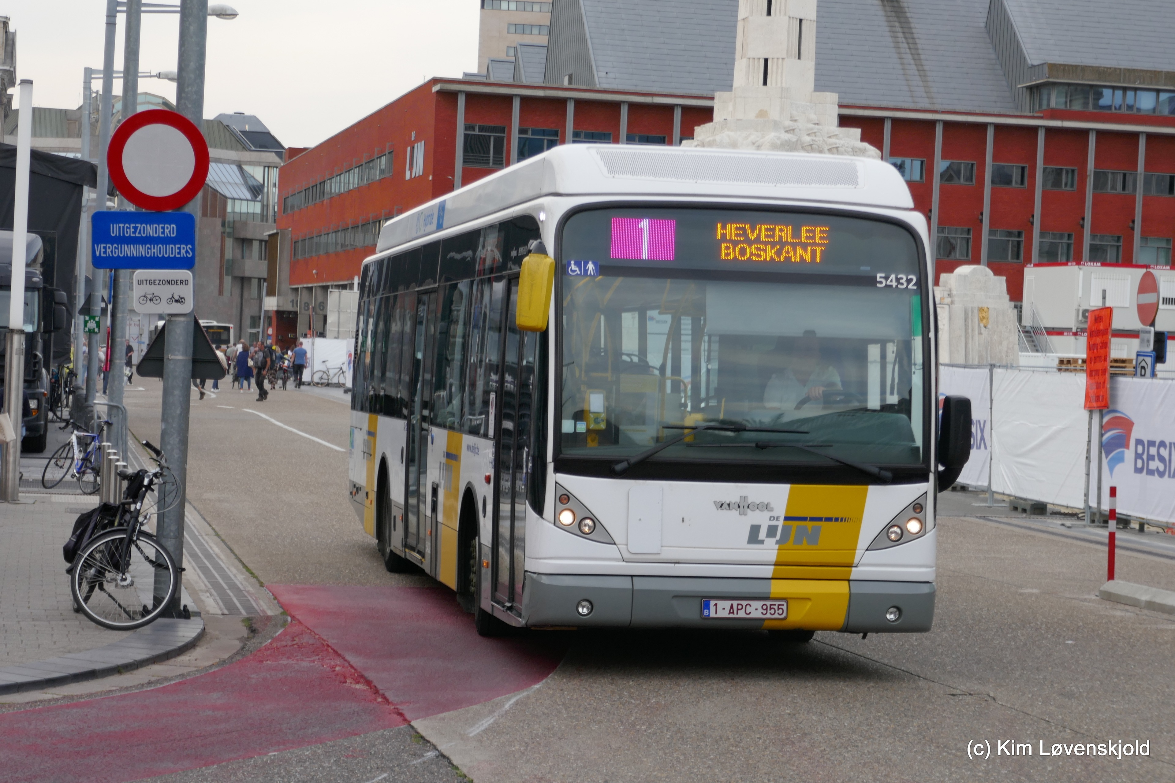 2011' Van Hool newA360 Hybrid