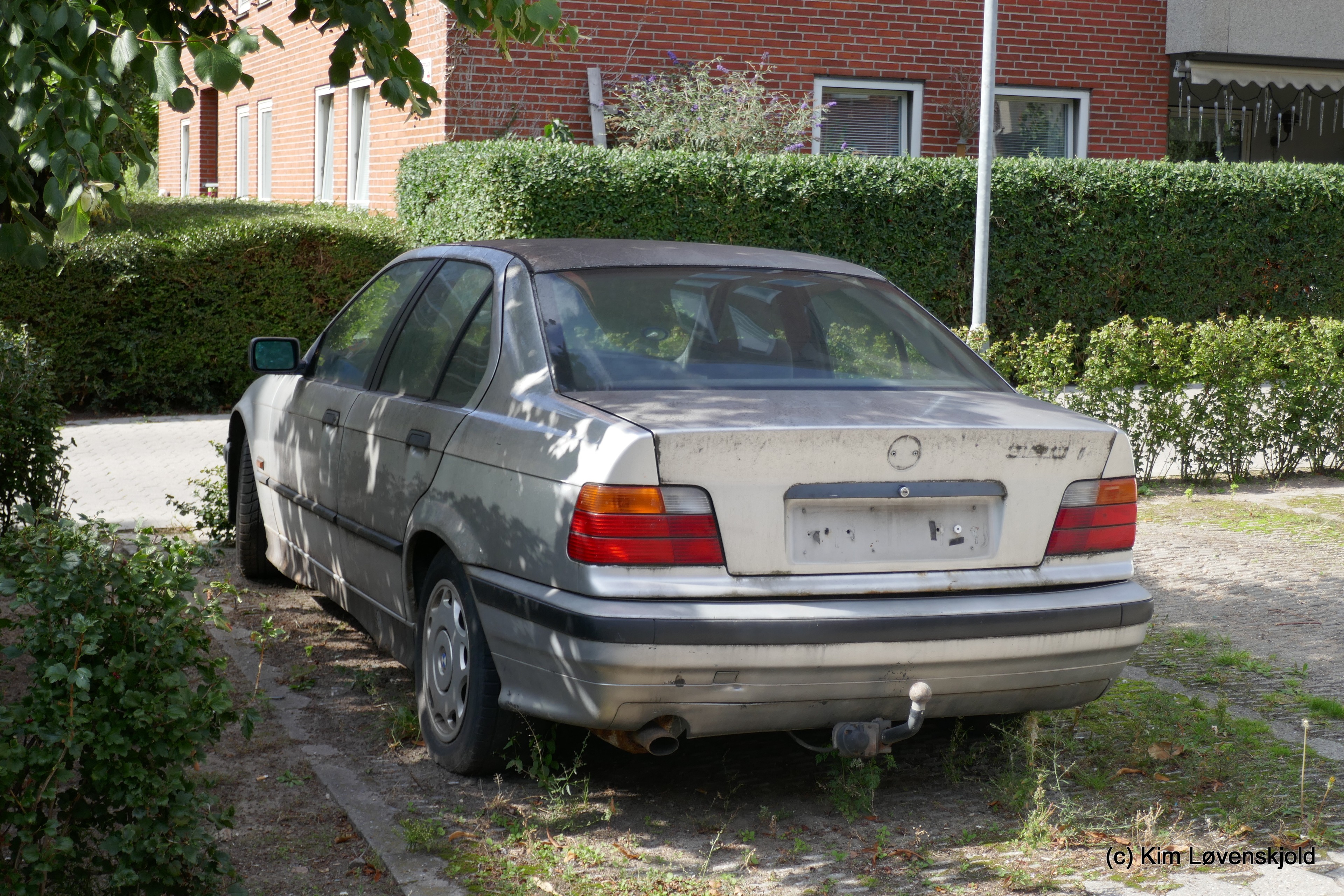 BMW 320i