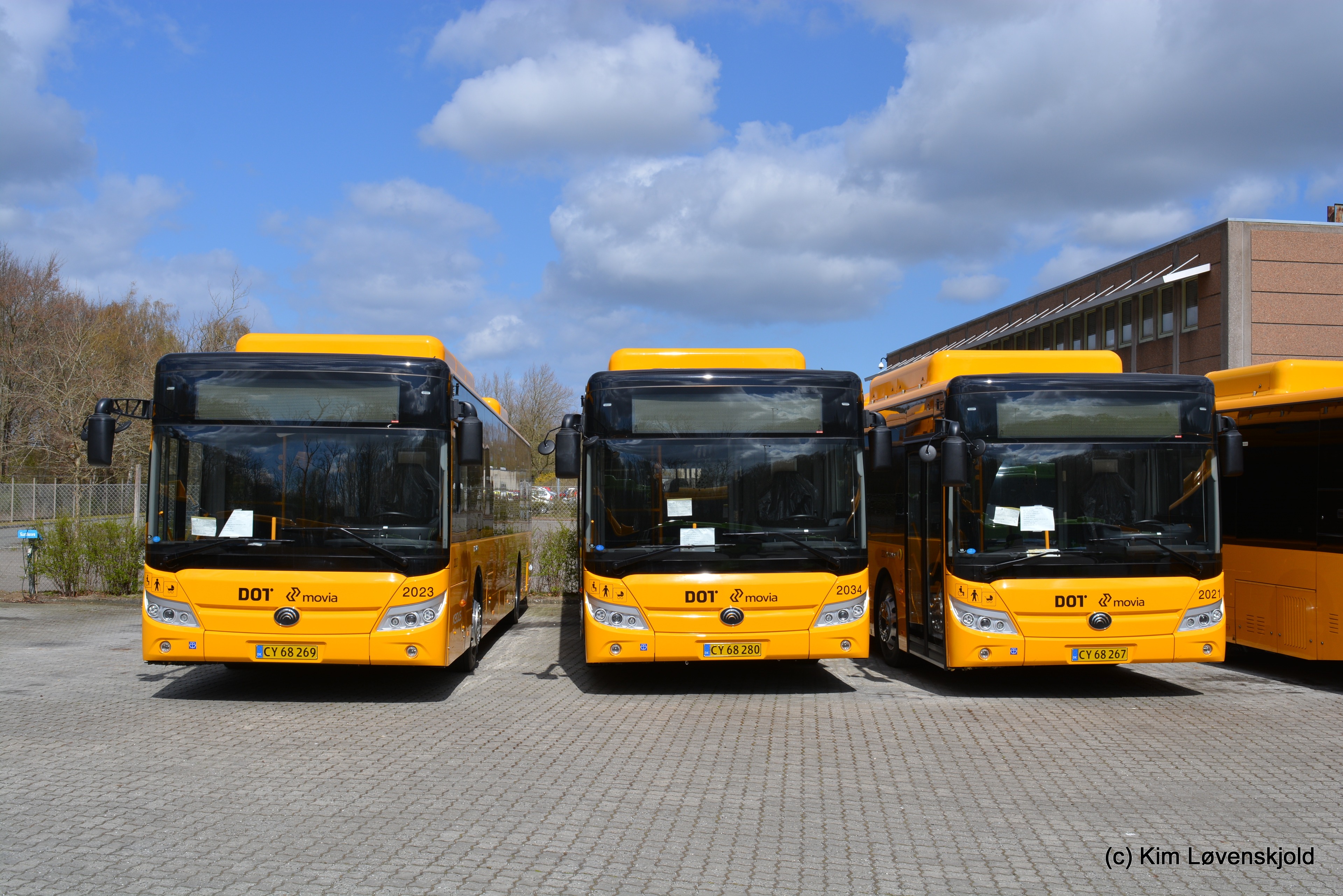 2021' Yutong E12LF