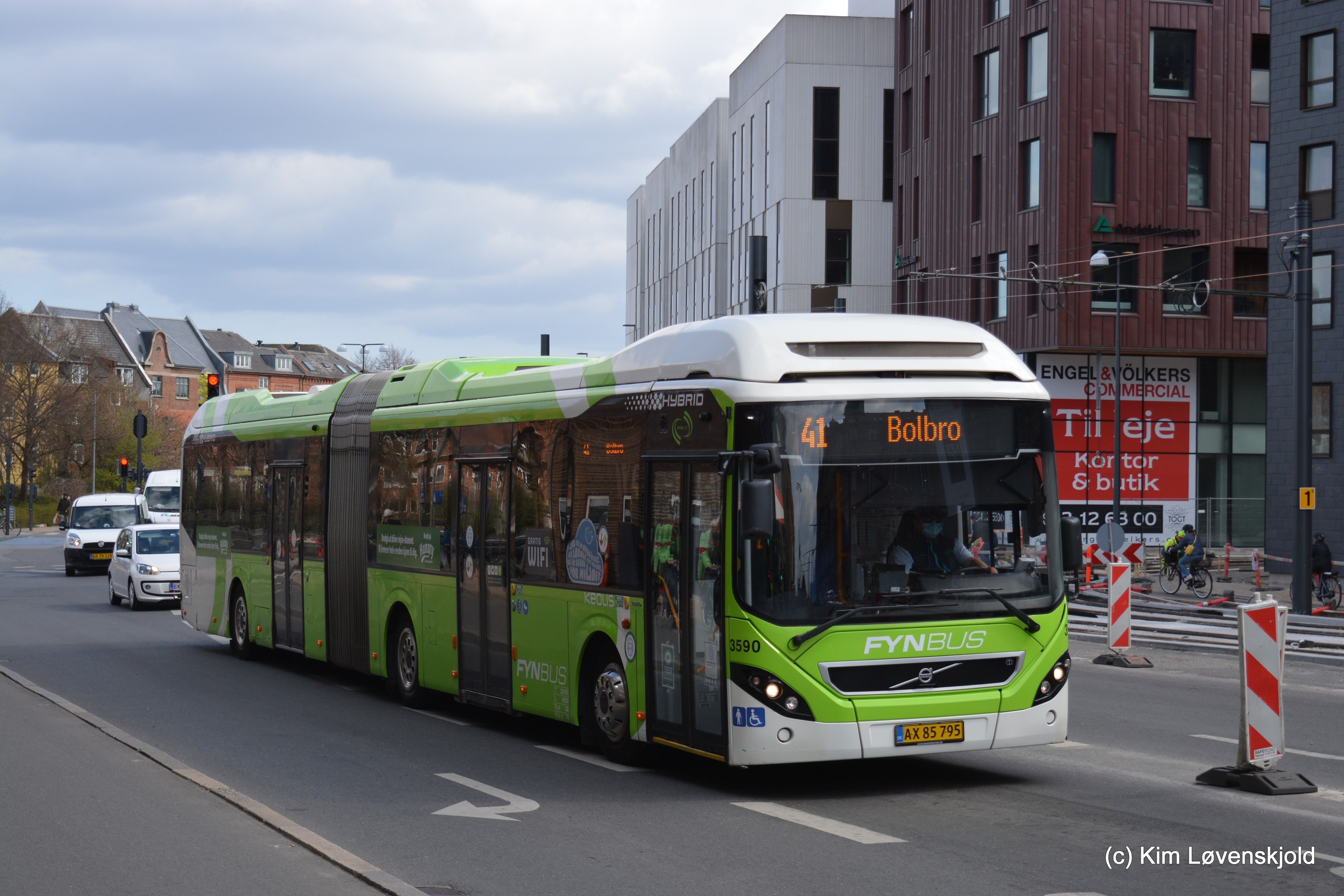 2015' Volvo 7700 Hybrid / B5LAH