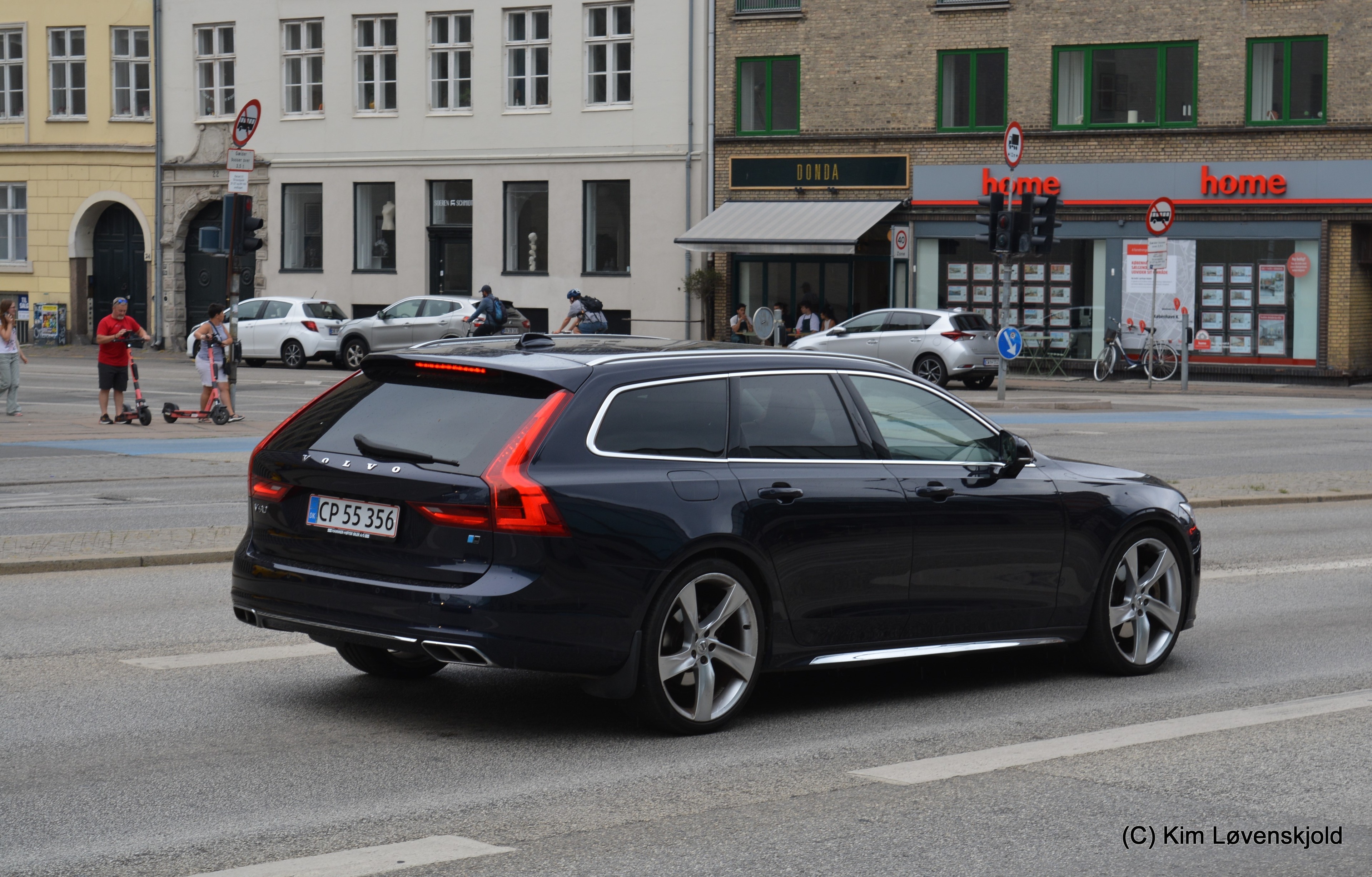 2016' Volvo V90 II