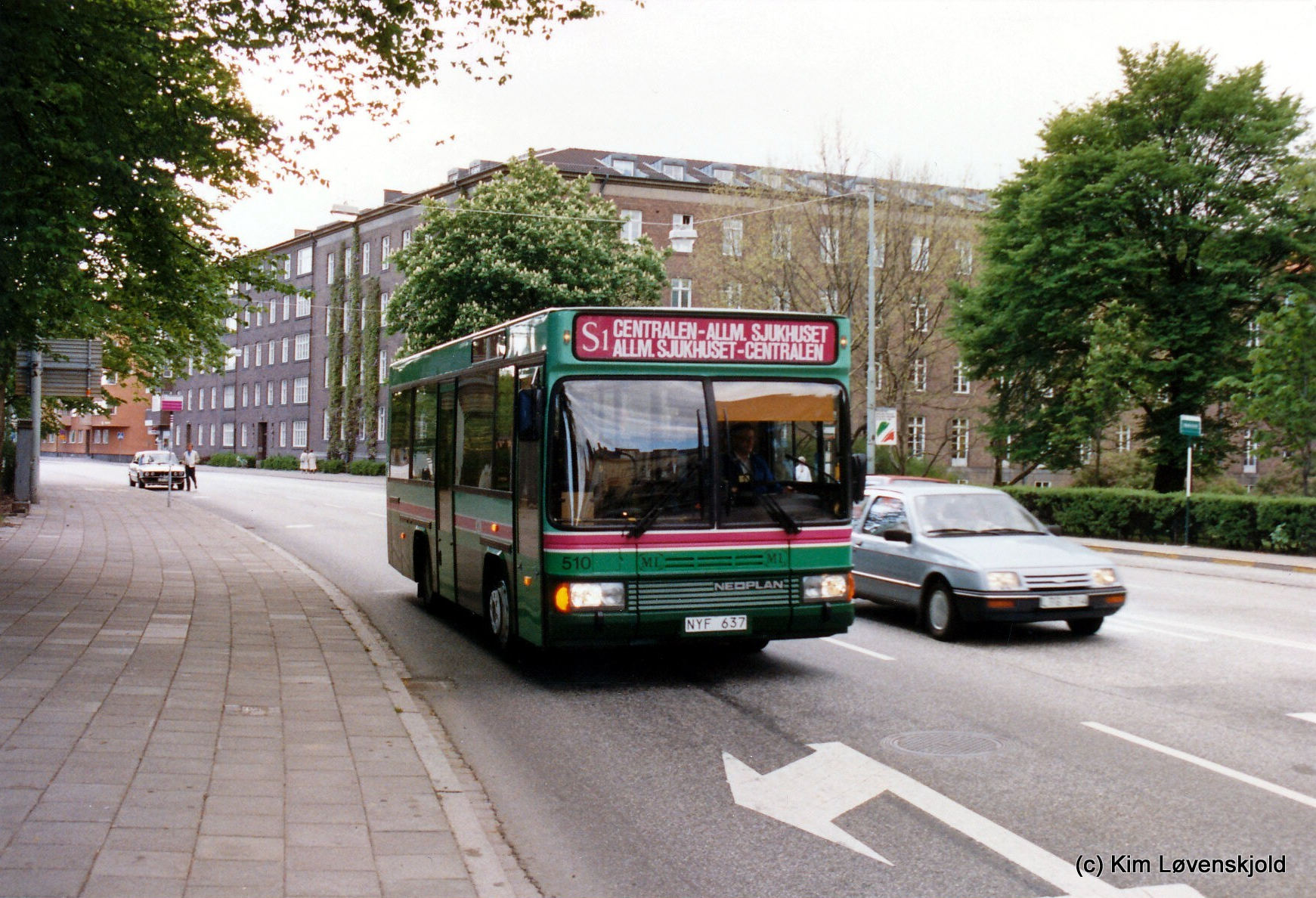 1988' Neoplan N407