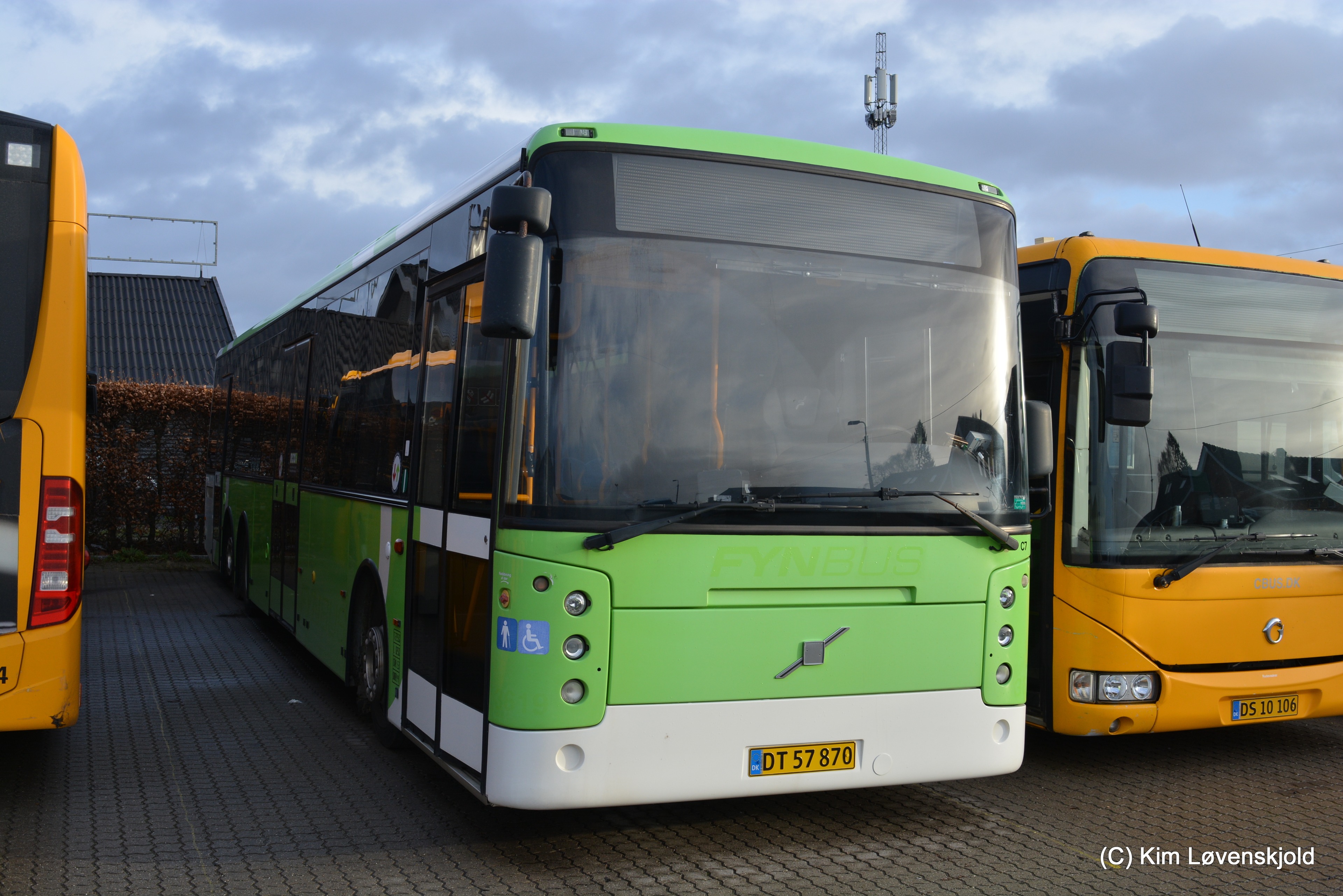 2009' Volvo B12BLE-61 Vest Center