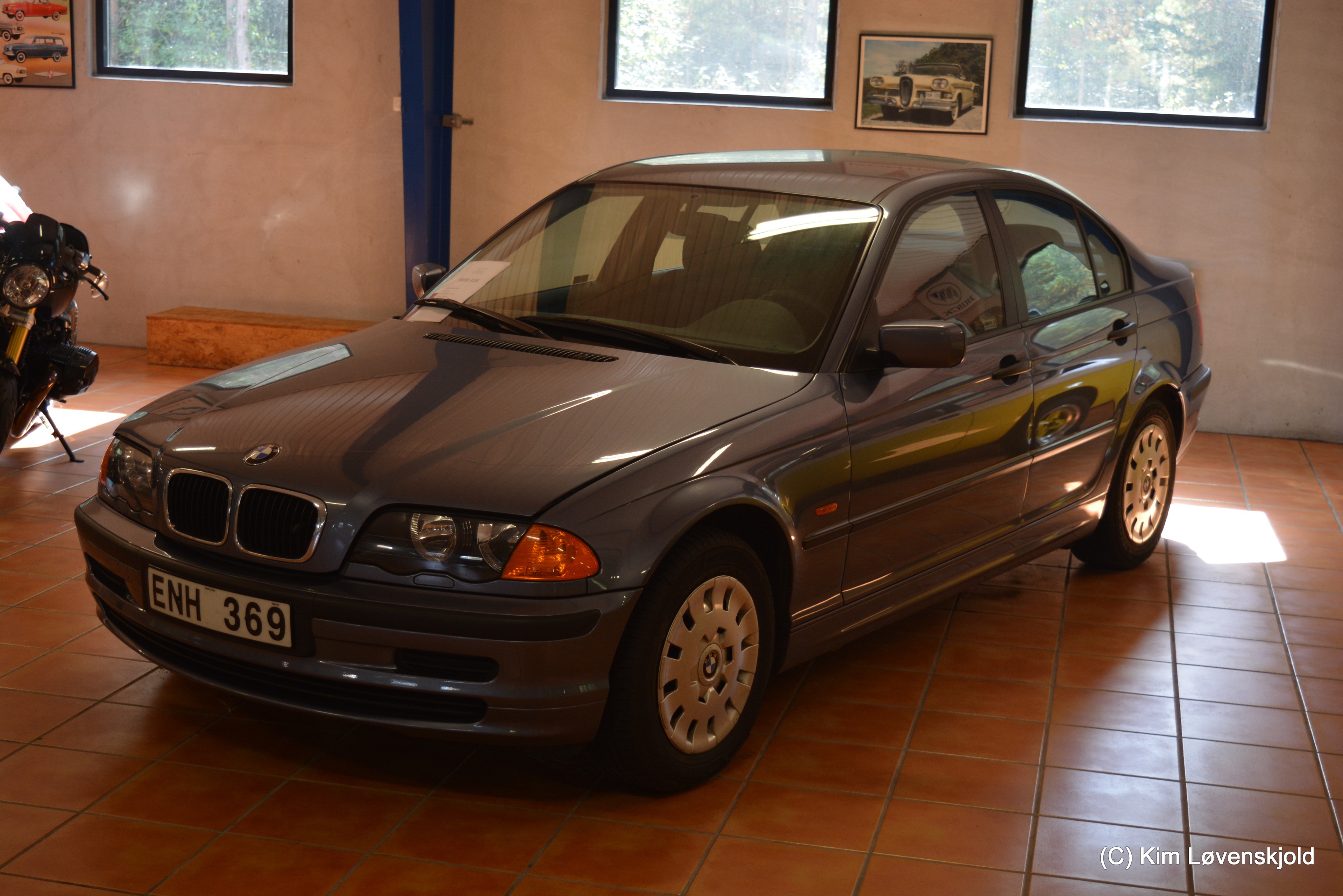 1999' BMW 318i