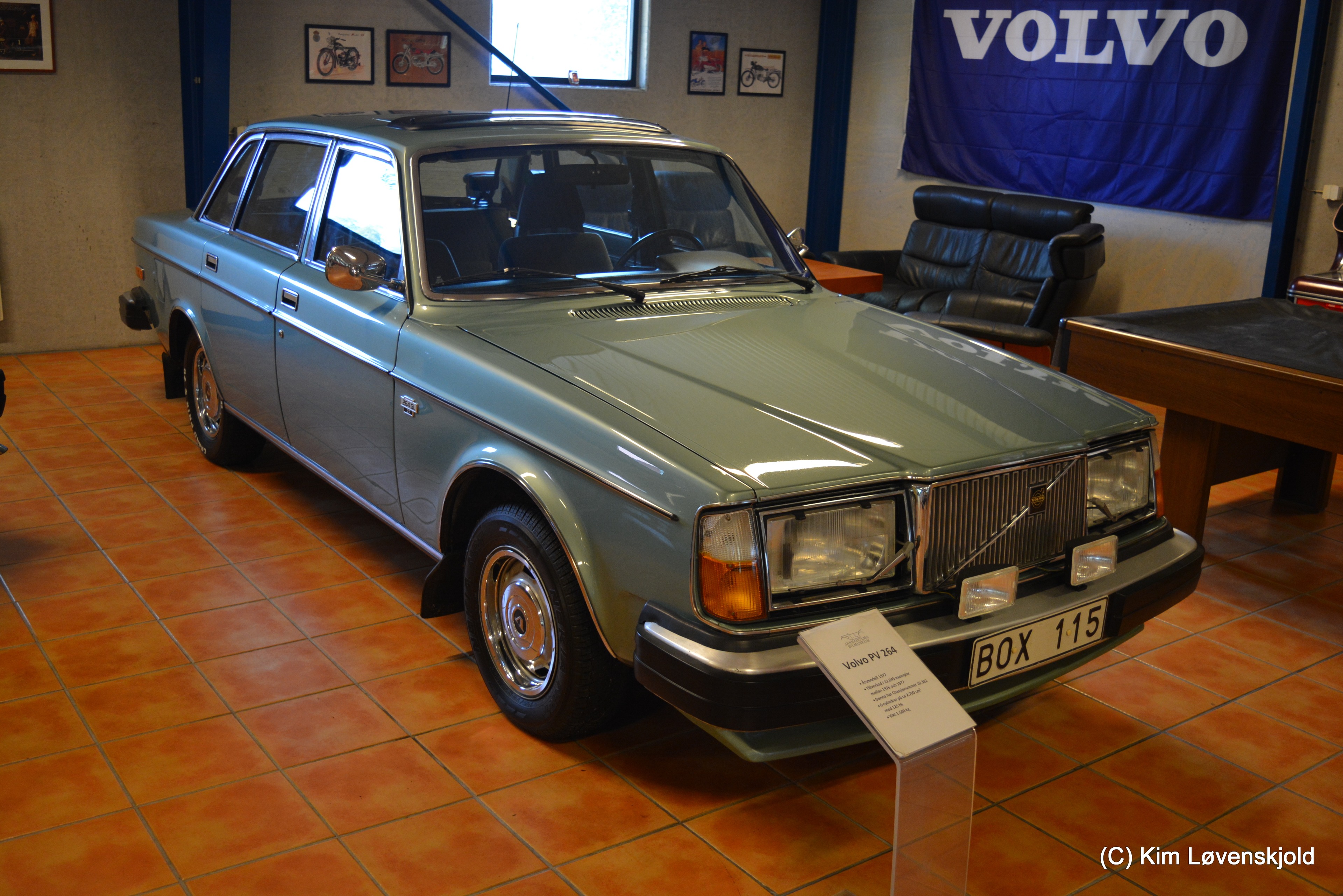 1977' Volvo 264 GL
