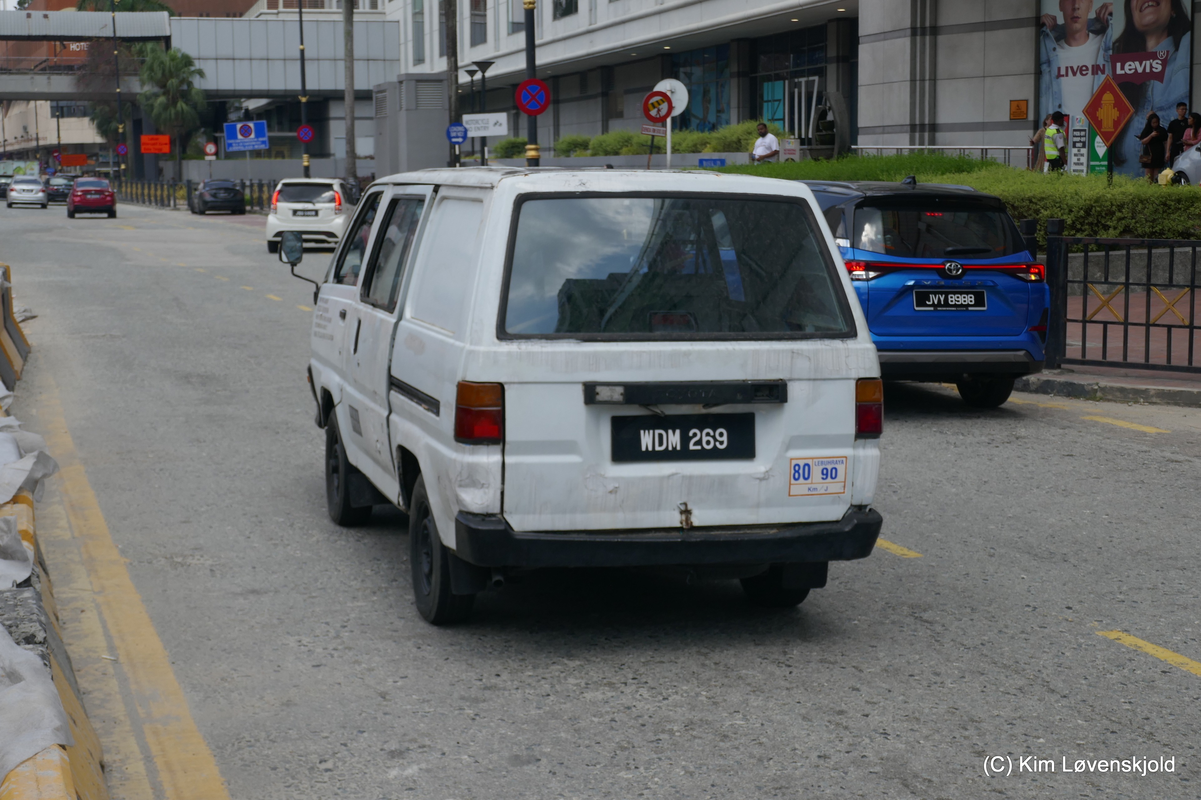 Toyota LiteAce??