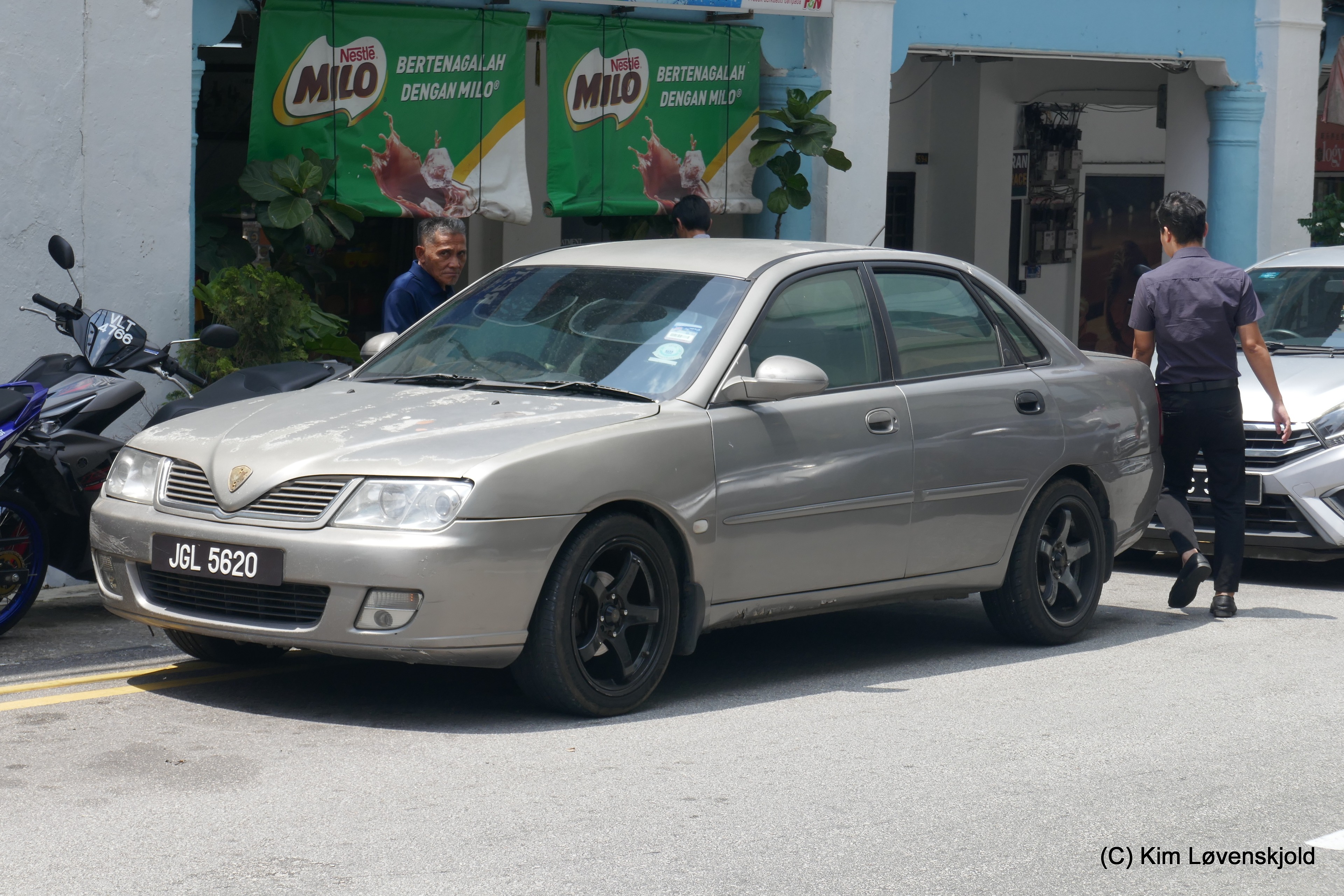 Proton Waja