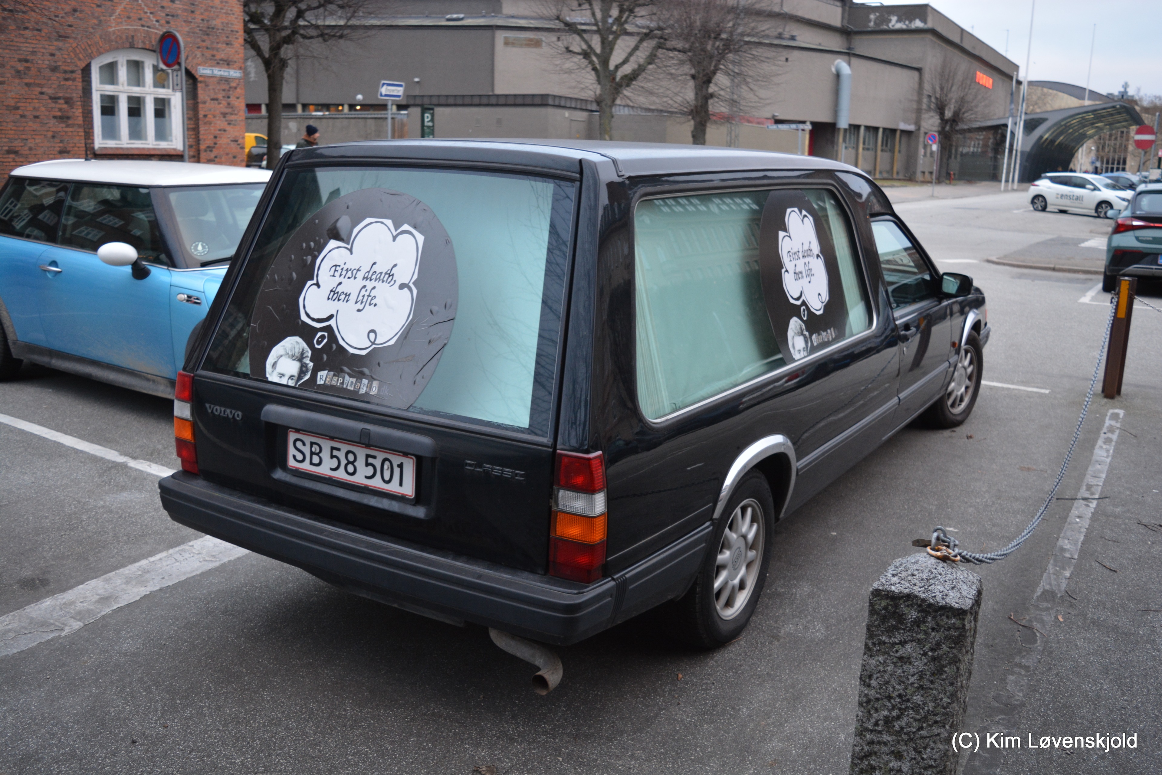Volvo 940 Classic "Hearse"