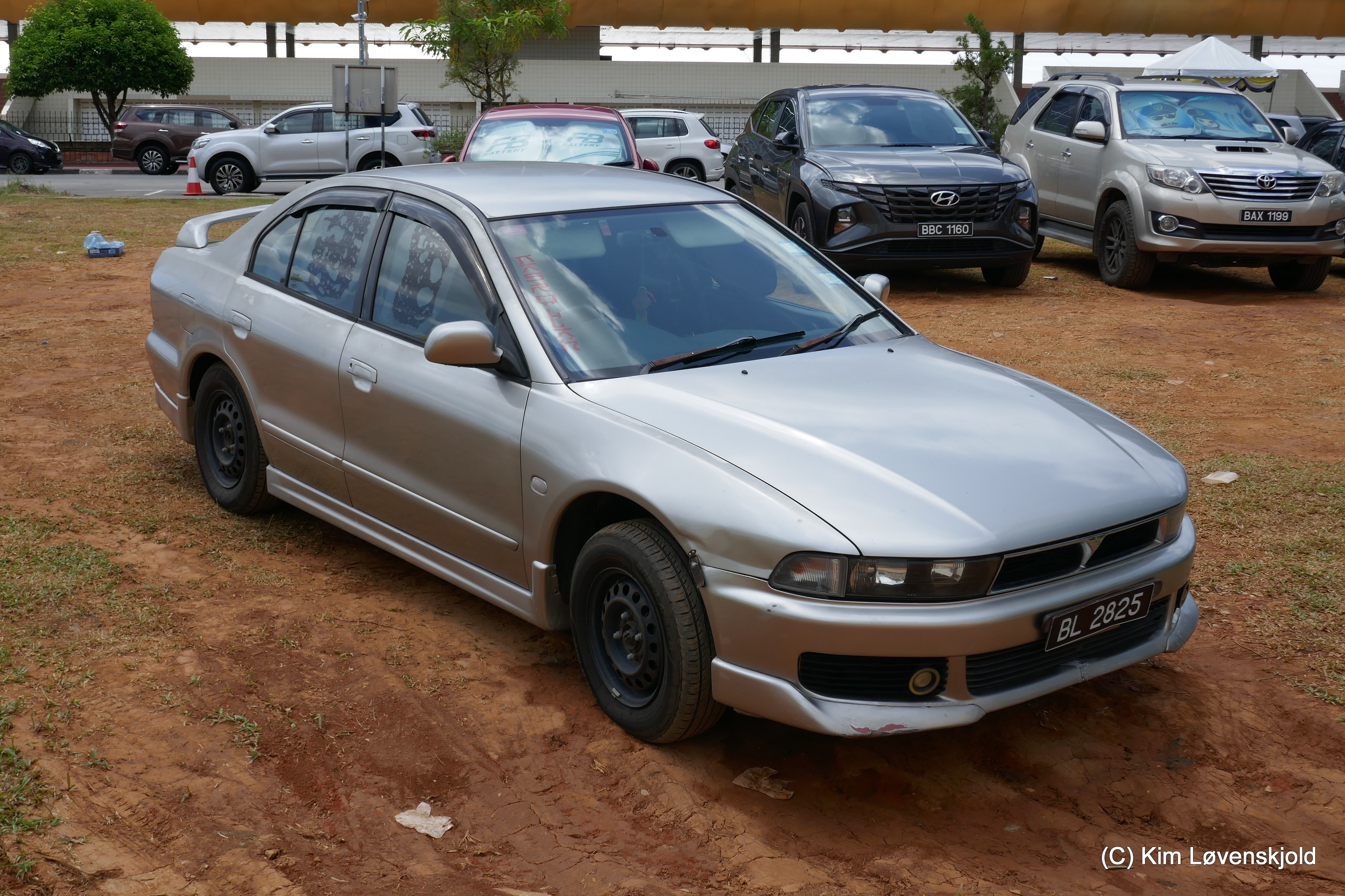 Mitsubishi Galant