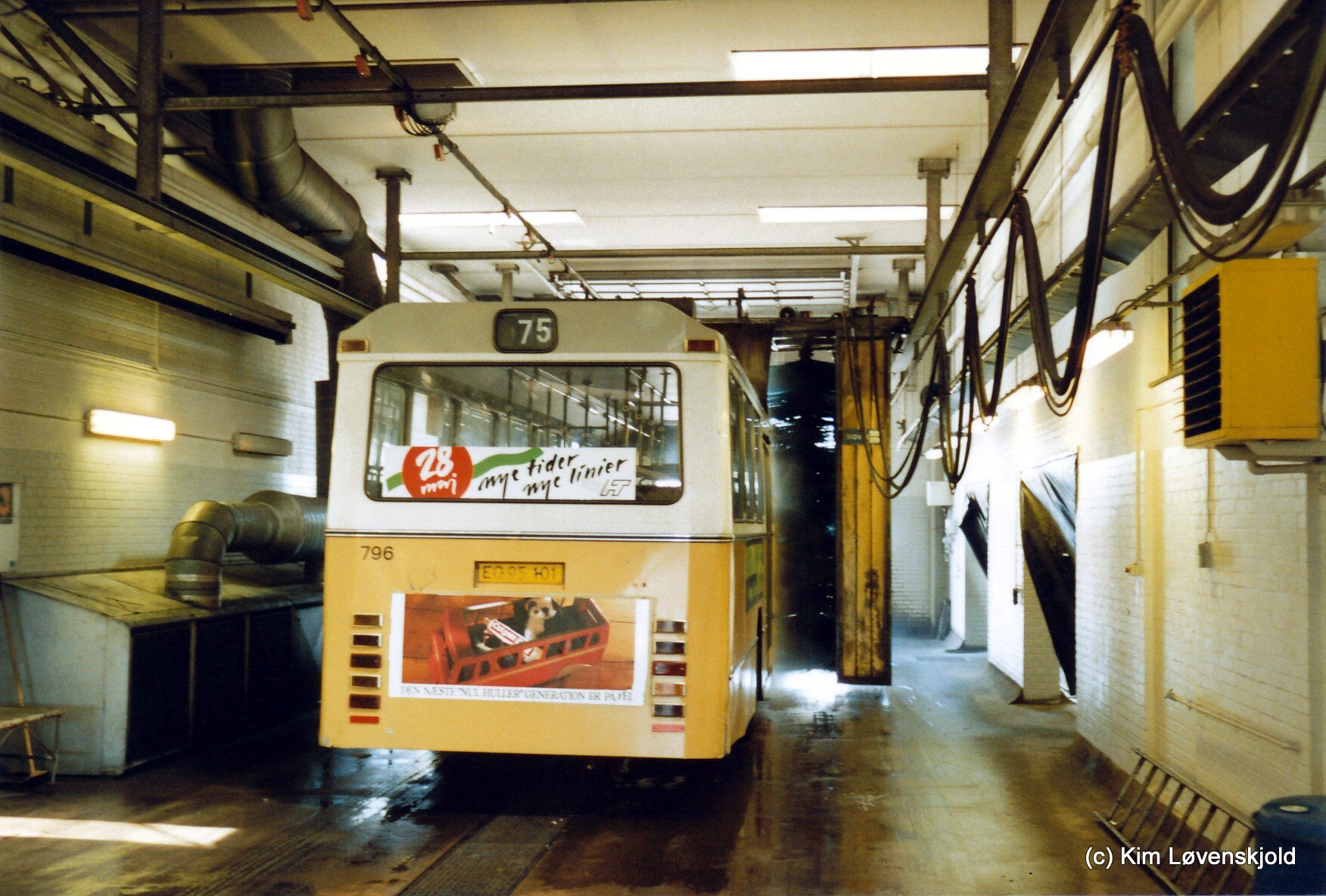 1977' Leyland DAB serie 4 LS 575-680/5