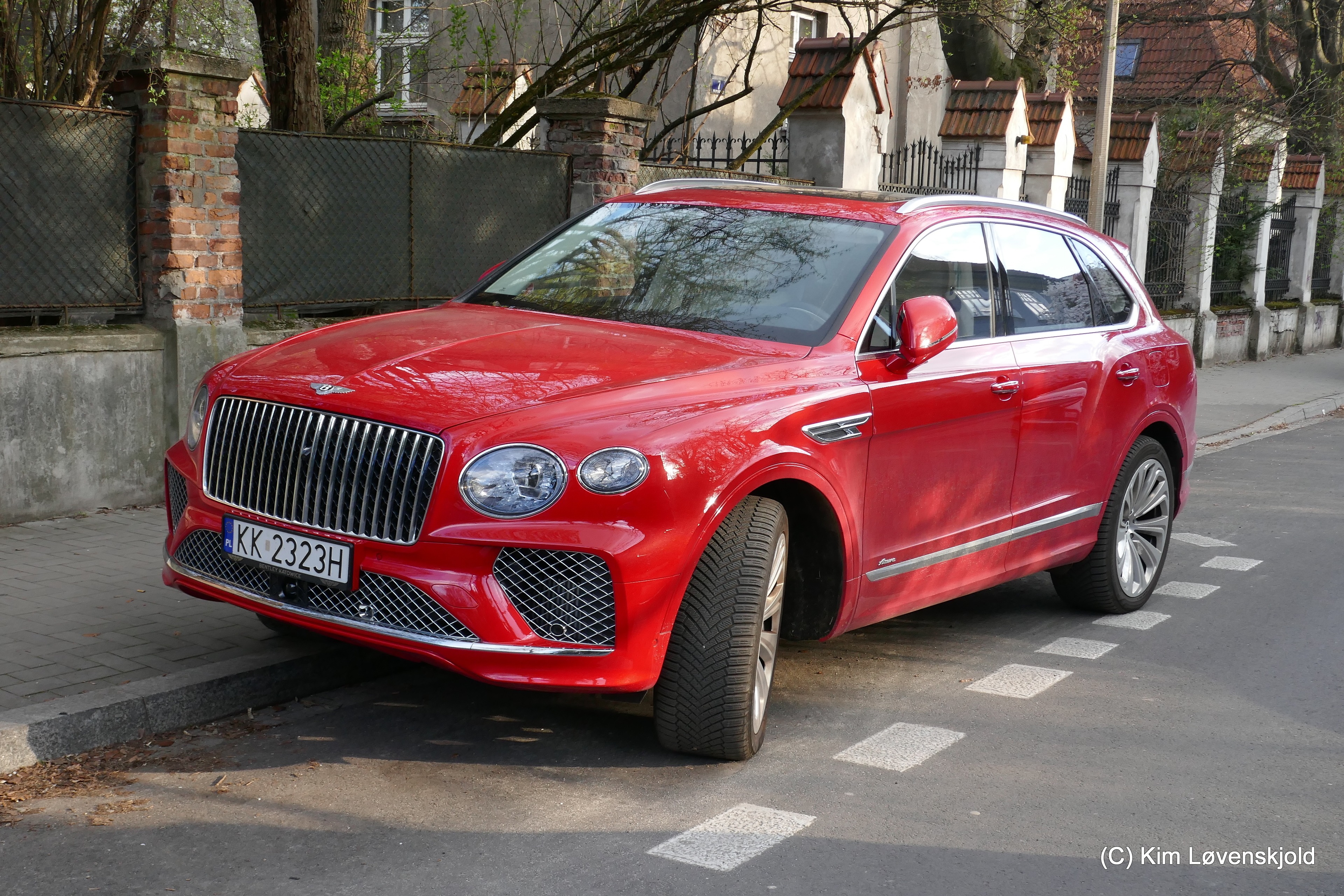 Bentley Bentayga Azure Hybrid