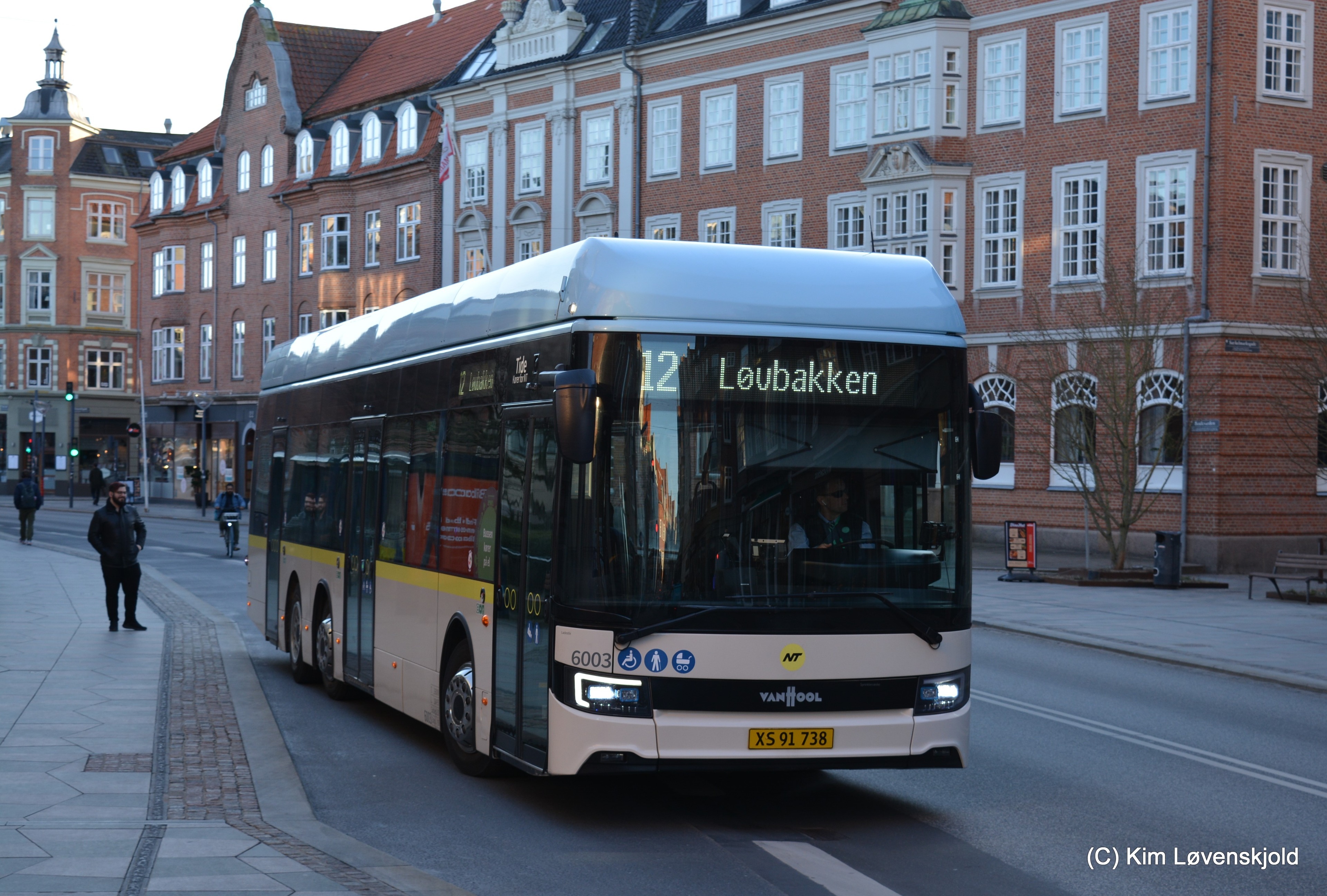 2022' Van Hool A13