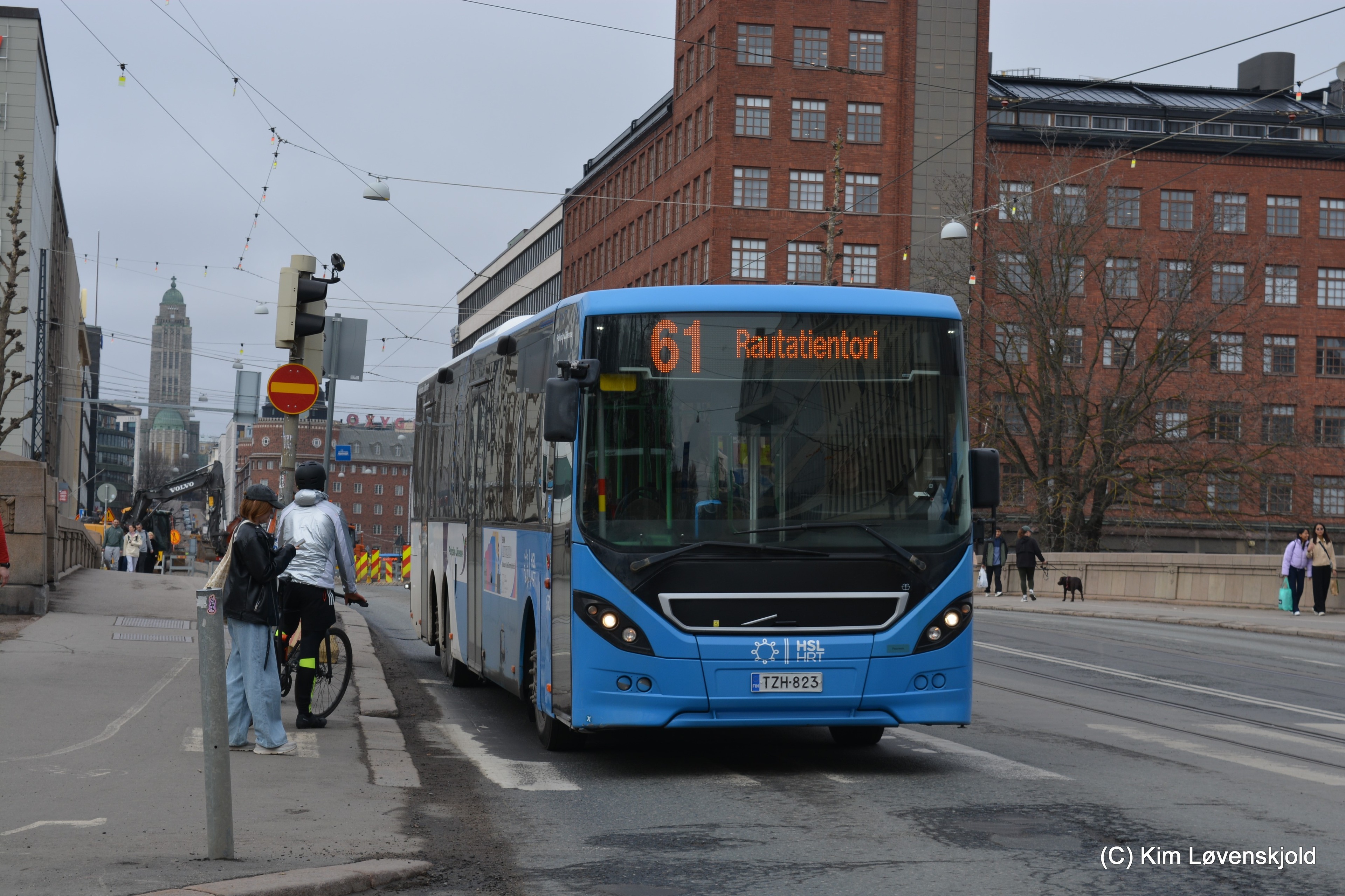 2013' Volvo B8RLE / 8900LE