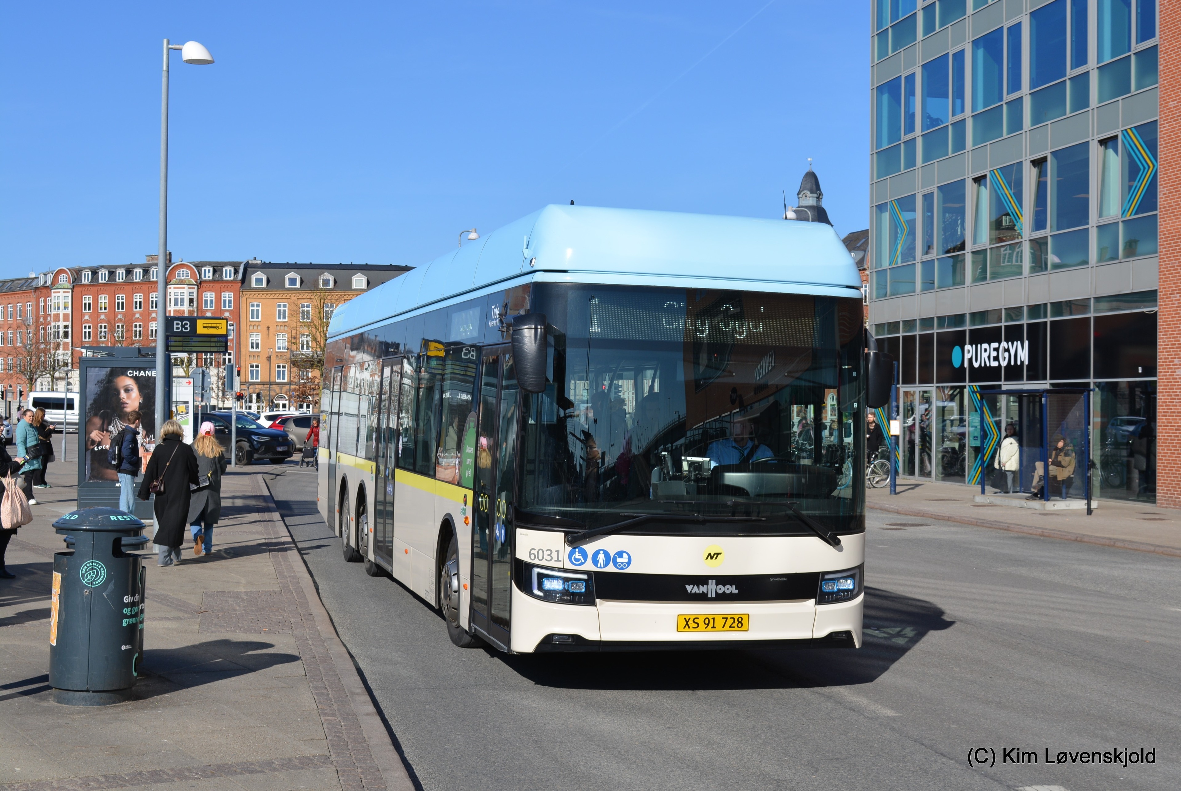 2022' Van Hool A13