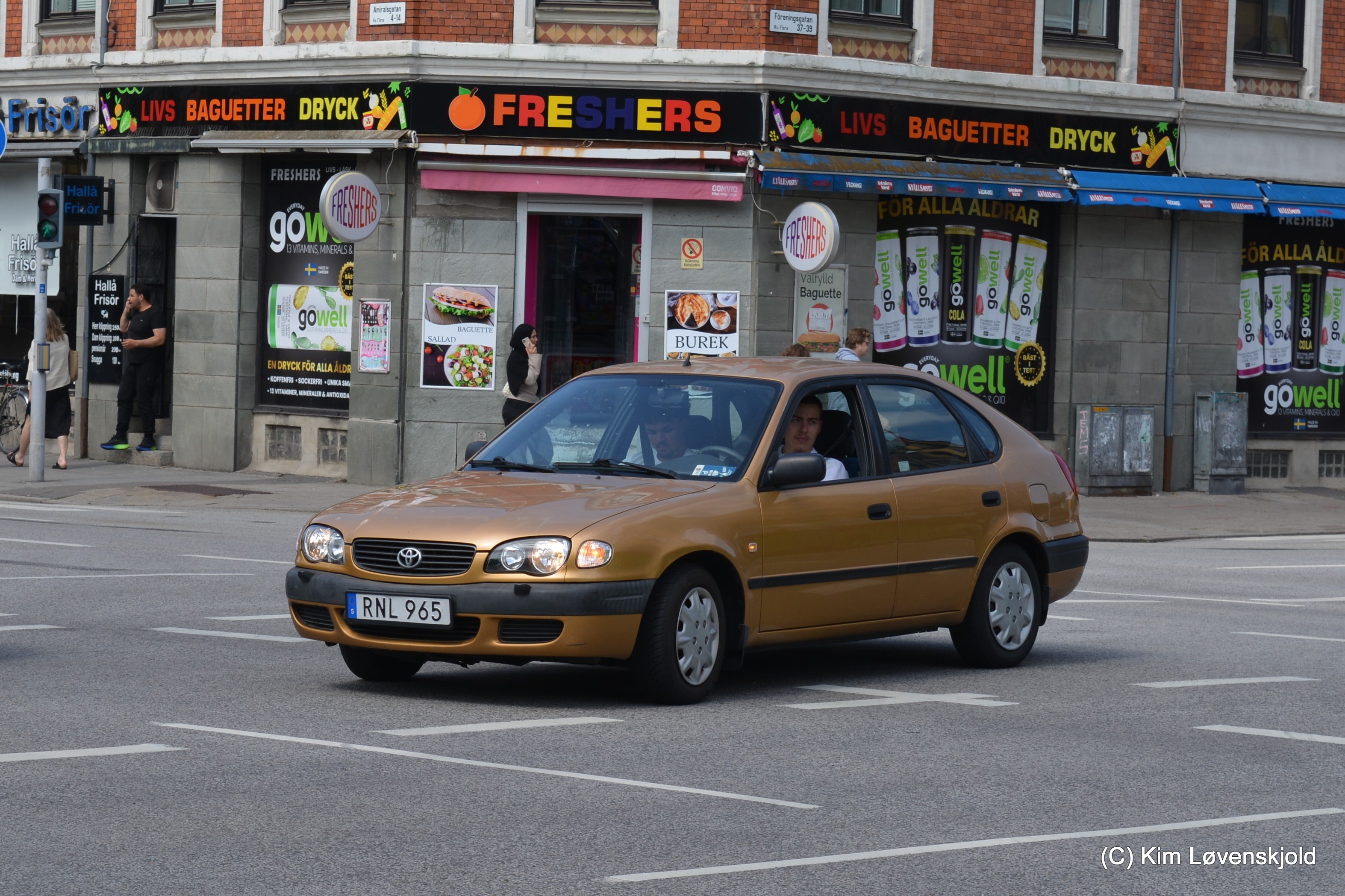 2000' Toyota Corolla