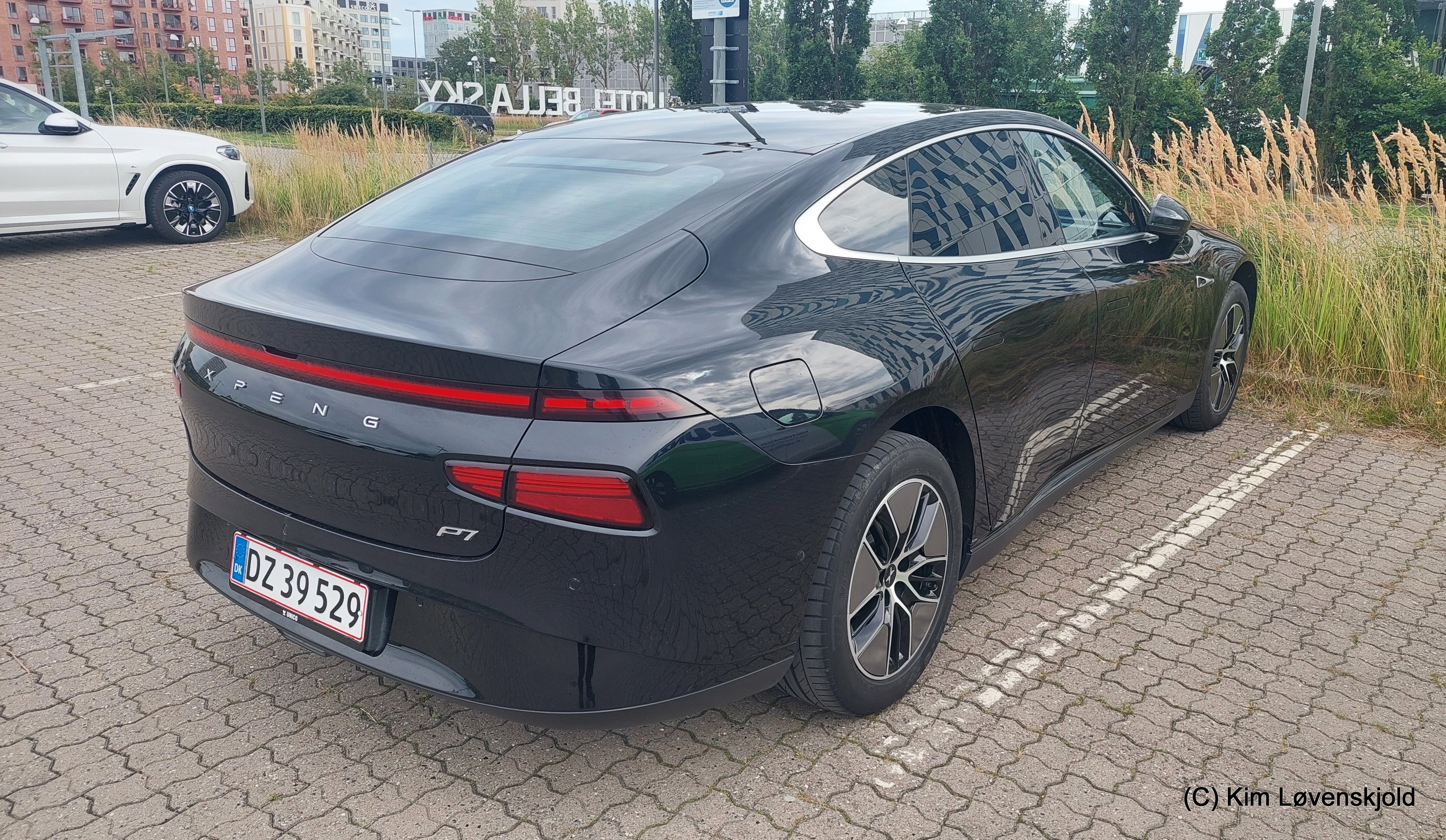 2023' Xpeng P7