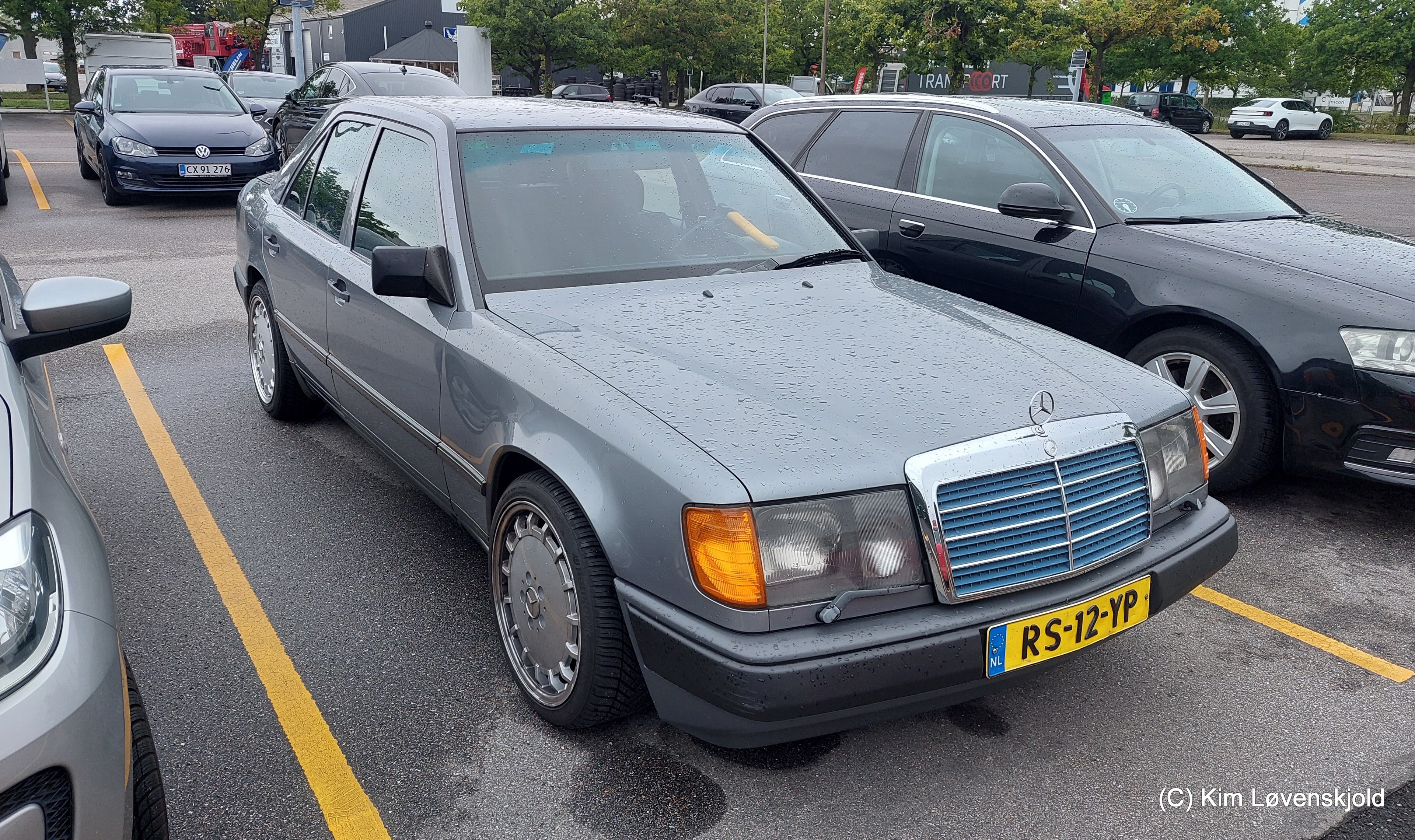 1987' Mercedes 230E